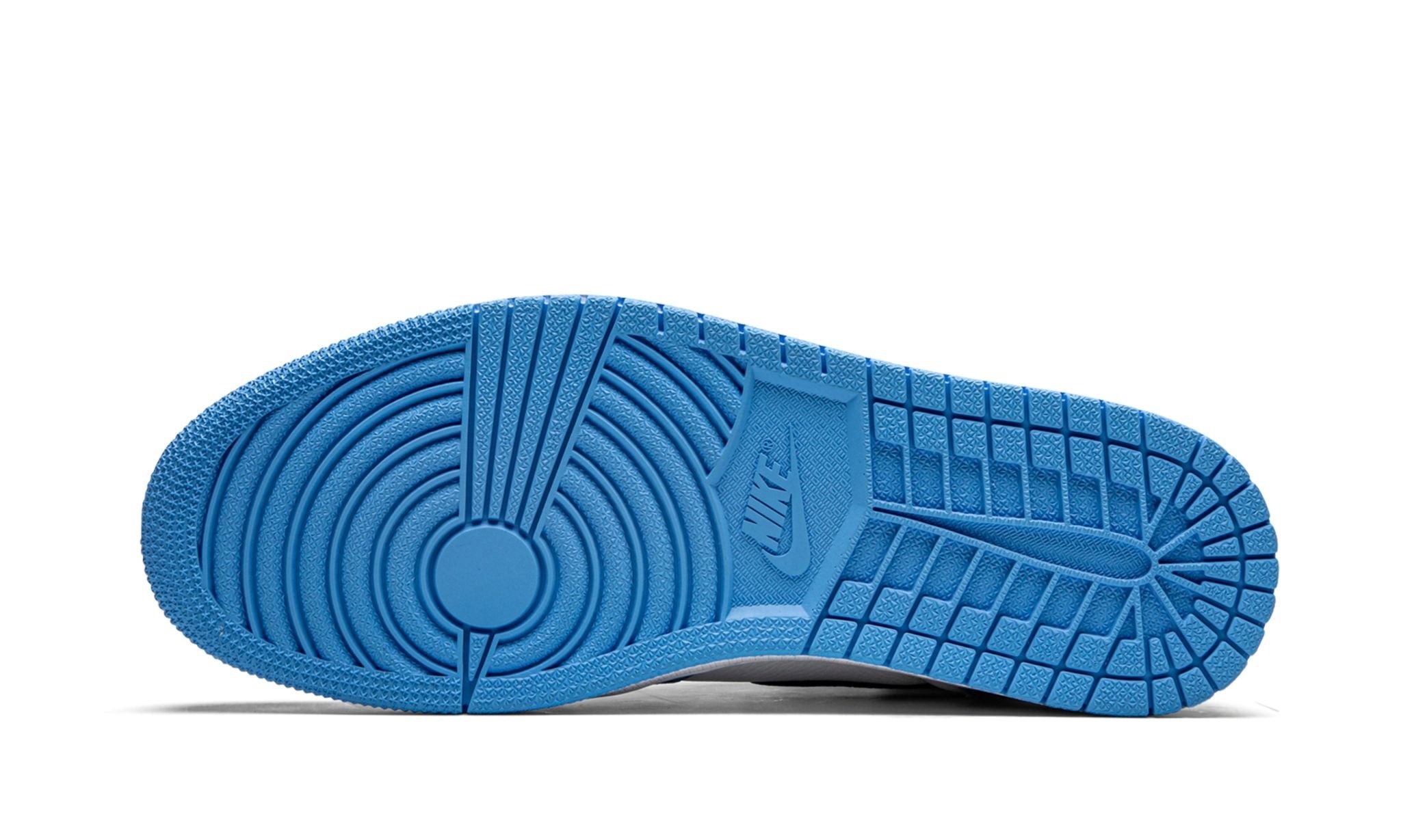 Air Jordan 1 Retro High OG "University Blue" - 5