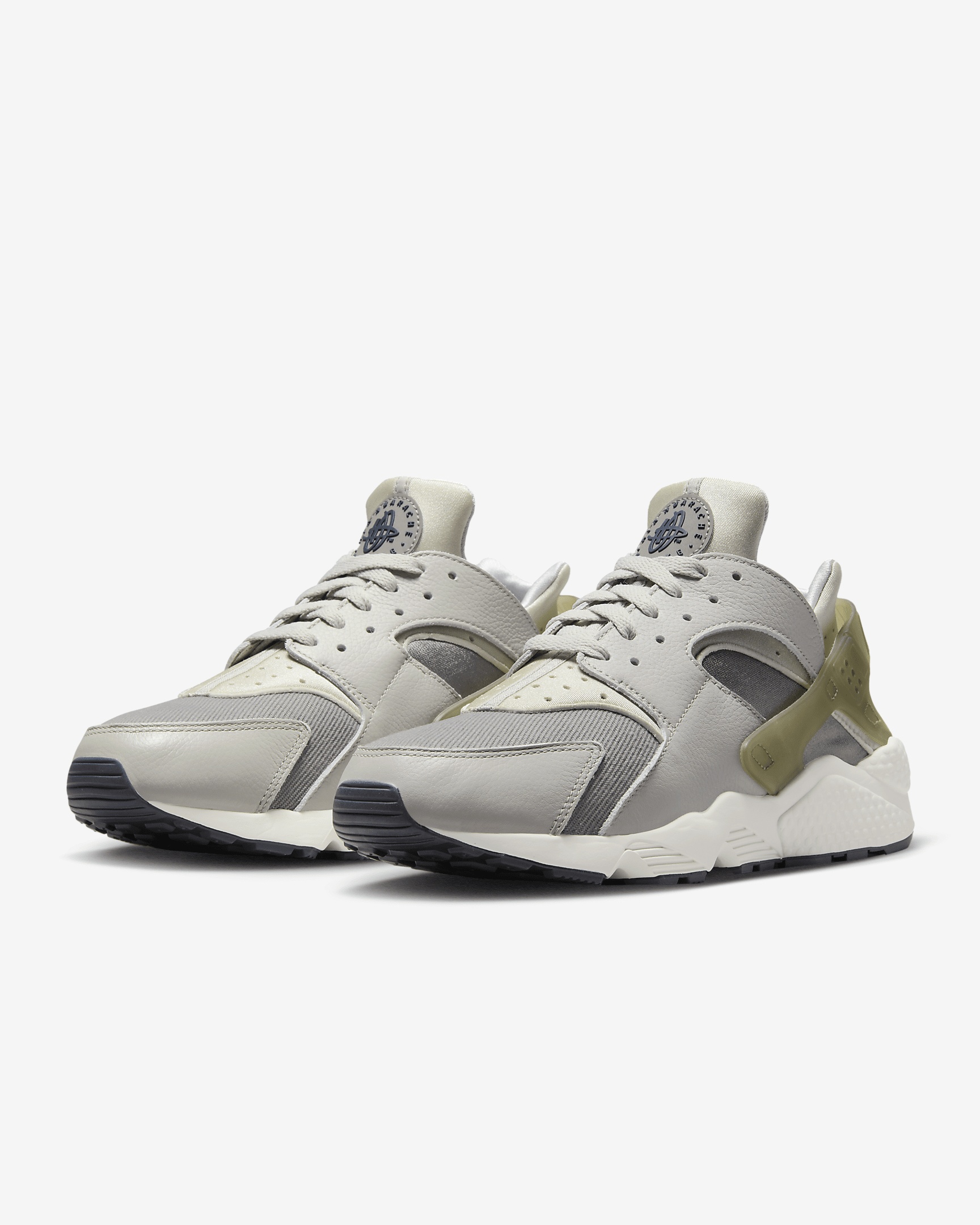 Nike Air Huarache Men's Shoes - 6