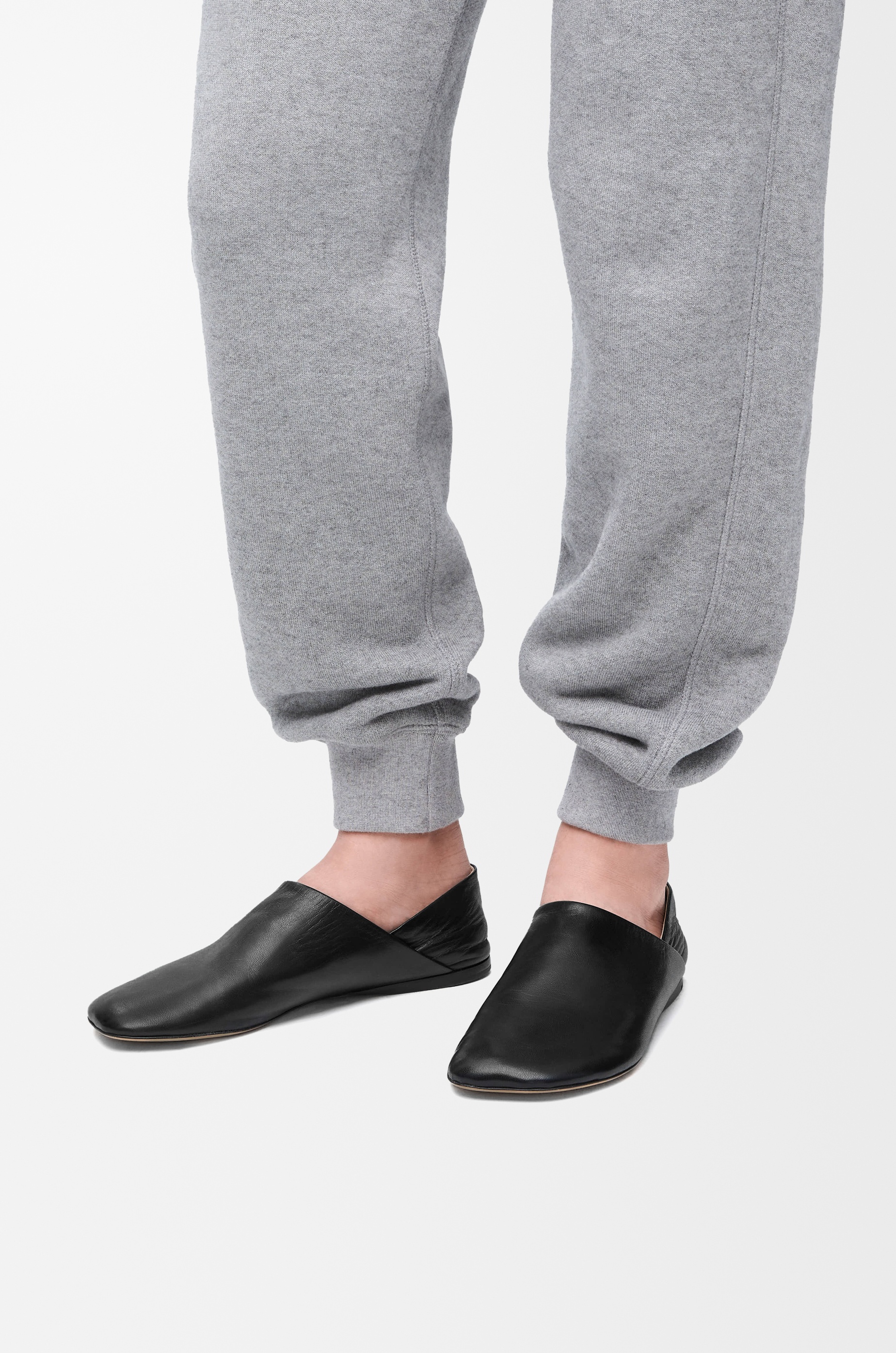 Toy slipper in goatskin - 2