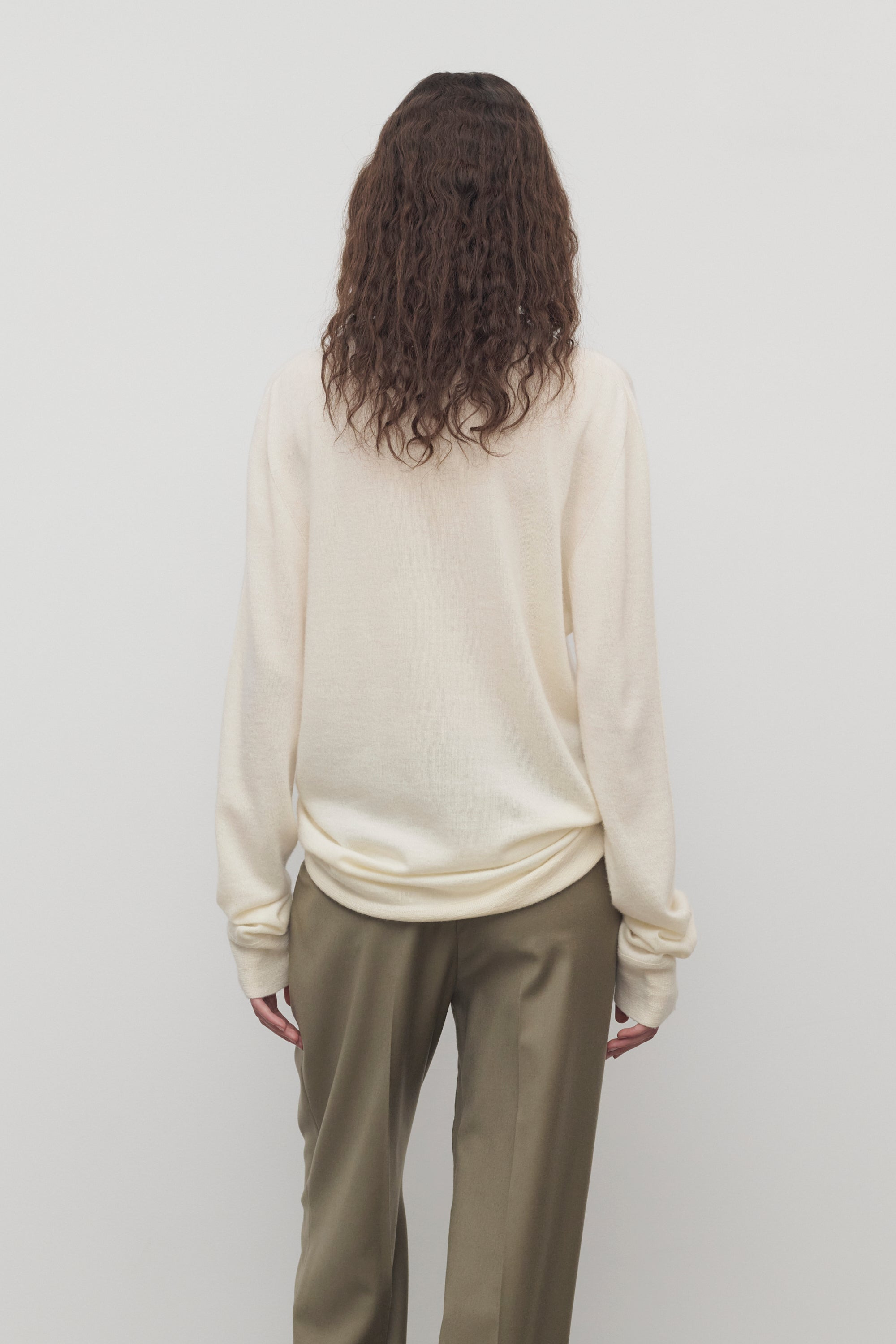 Lizzy Turtleneck in Cashmere - 5