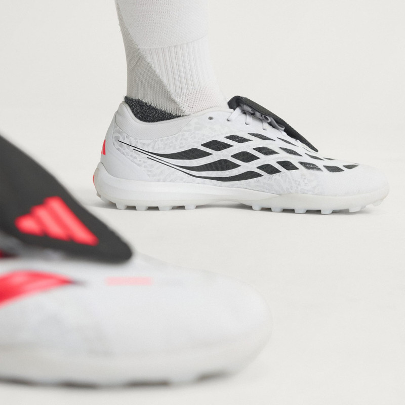 Predator Pro Fold-Over Tongue Turf Soccer Cleats 6