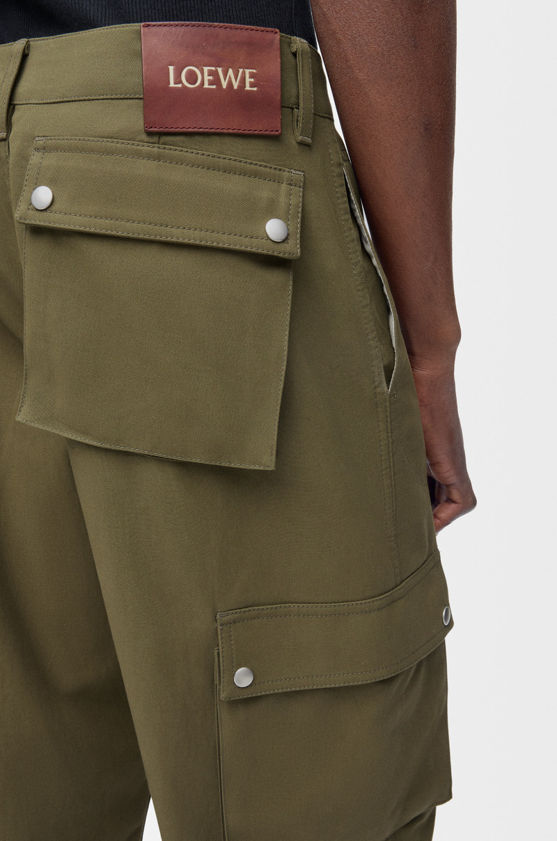 Cargo trousers in cotton 5