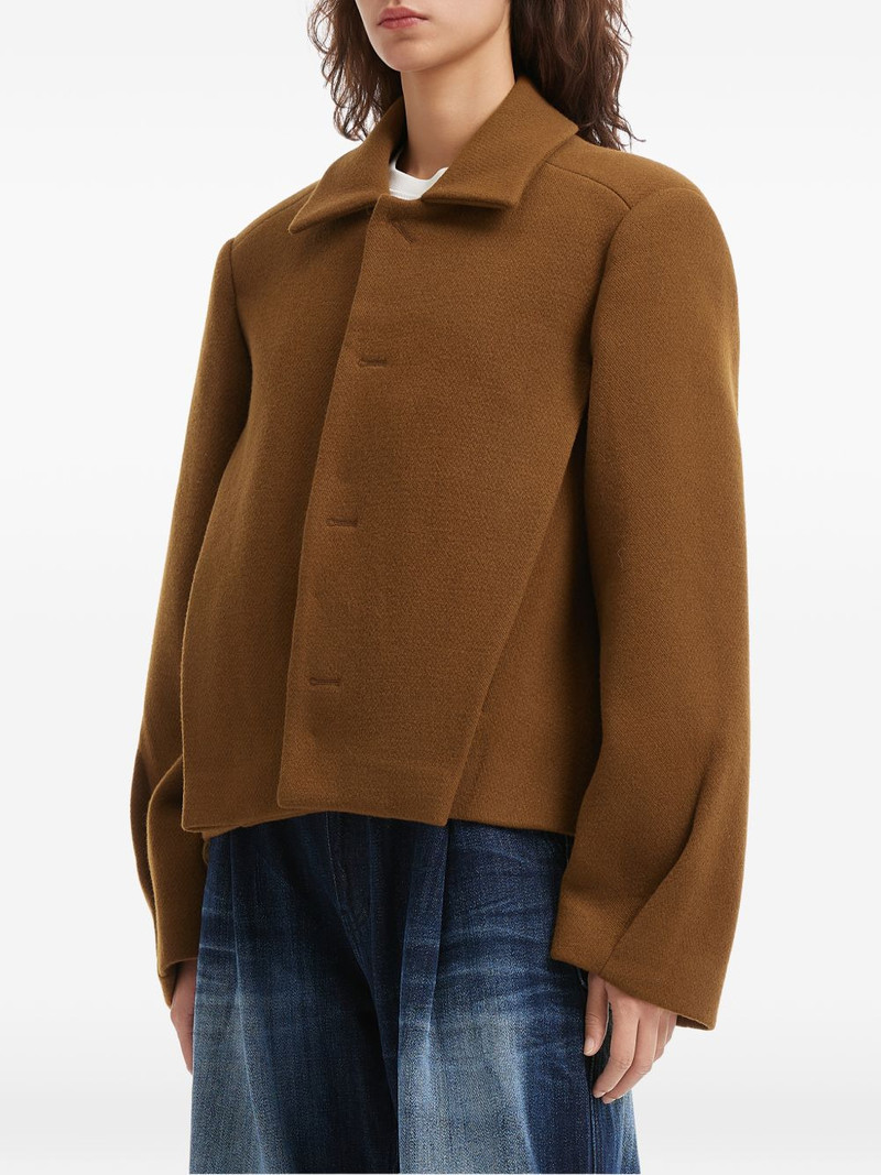 collared buttoned jacket 3
