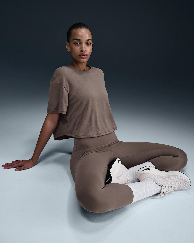 Nike One Relaxed Women's Dri-FIT Cropped Short-Sleeve Top 3