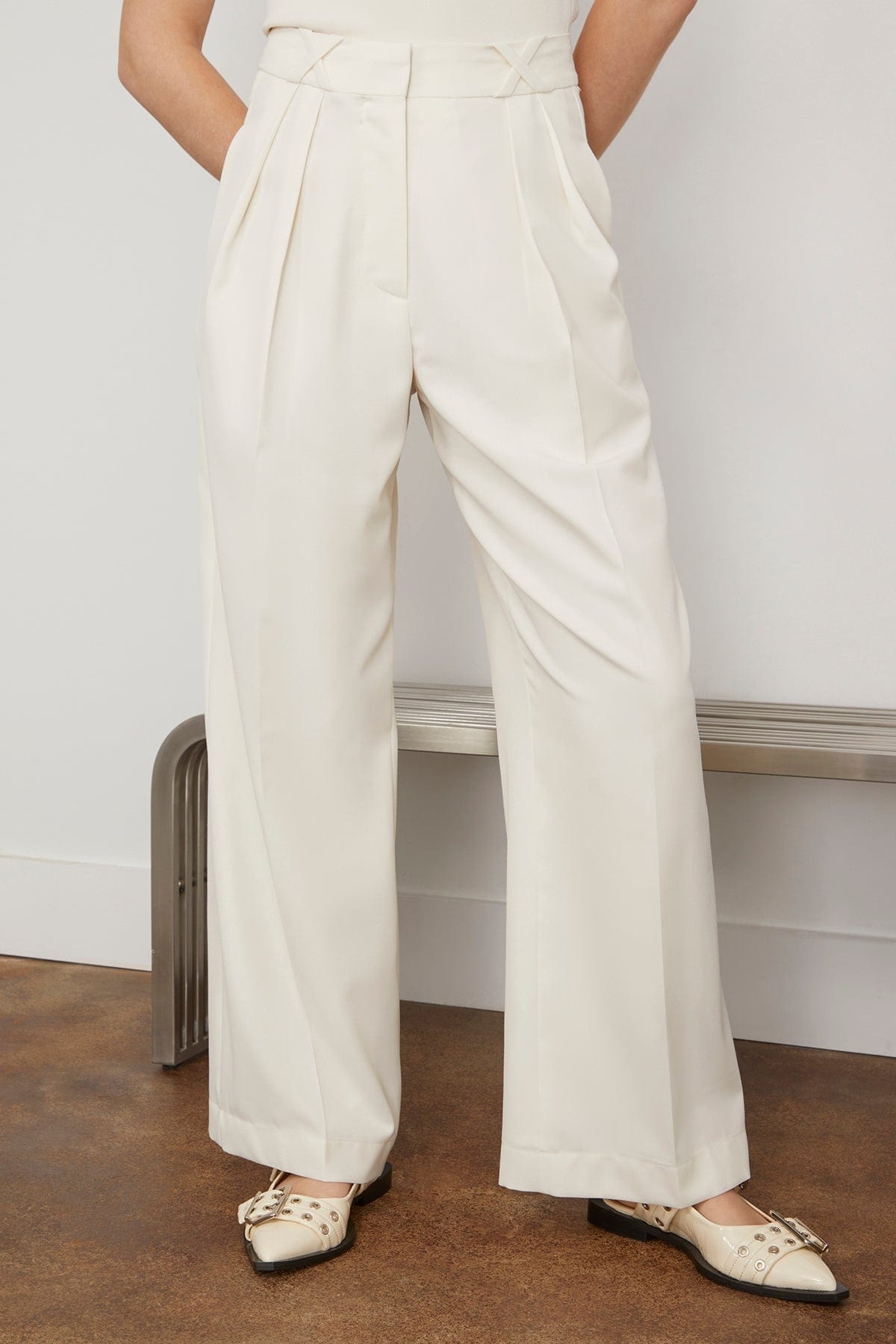 Wide Leg Tailored Trousers in Cream - 3