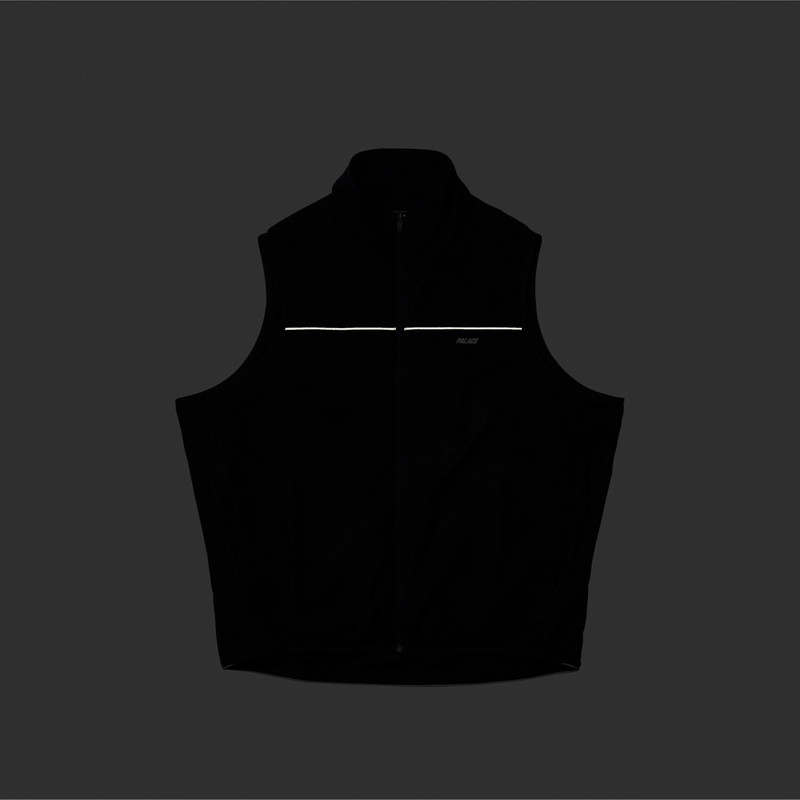 PALACE RUN IT VEST BLACK outlook