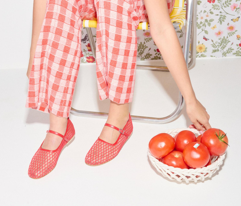 FRĒDA SALVADOR LAUREL FISHNET MARY JANE outlook