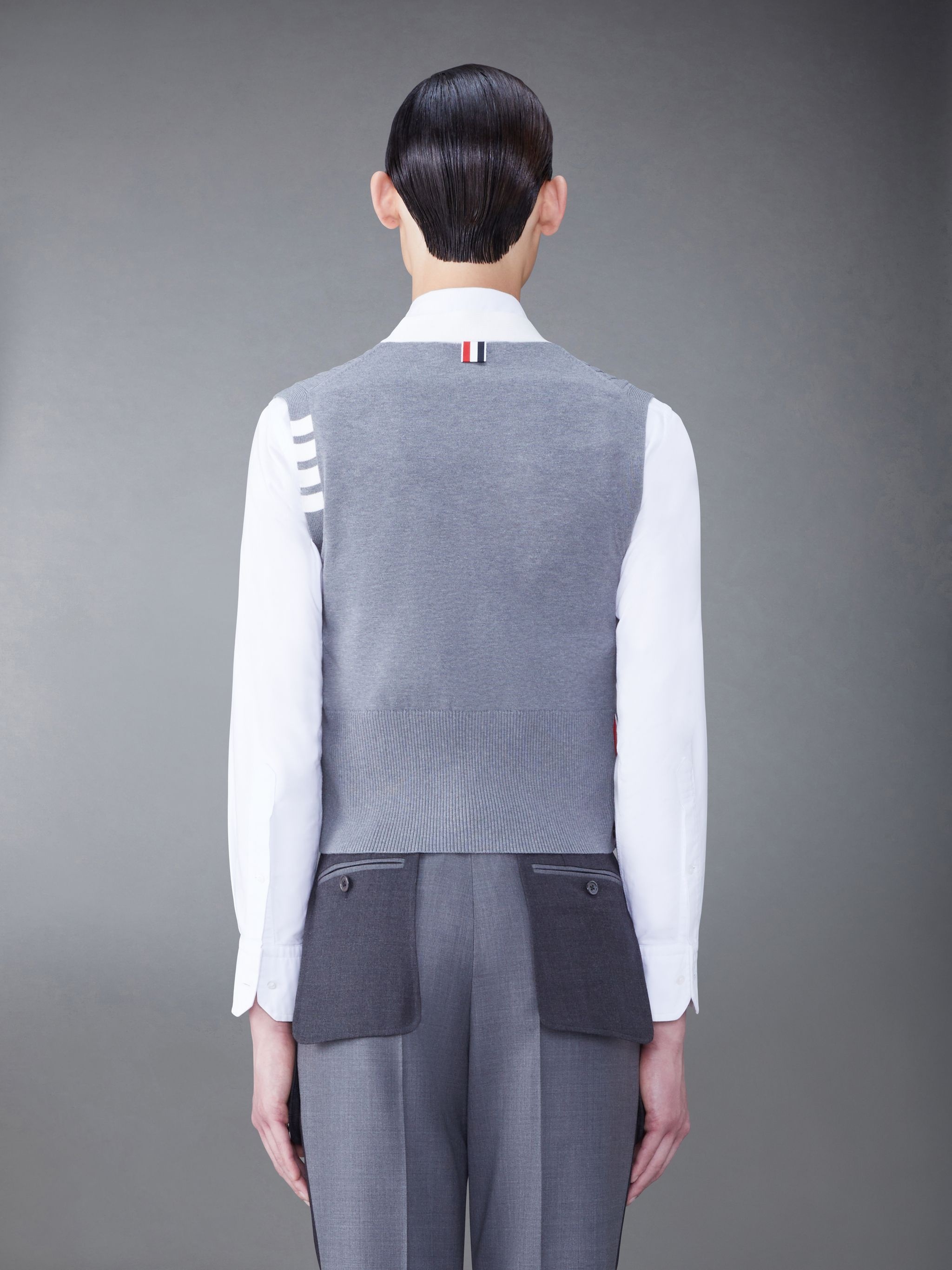 V-neck knitted waistcoat - 2