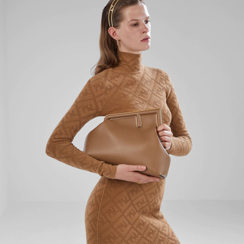 FENDI Beige leather bag outlook