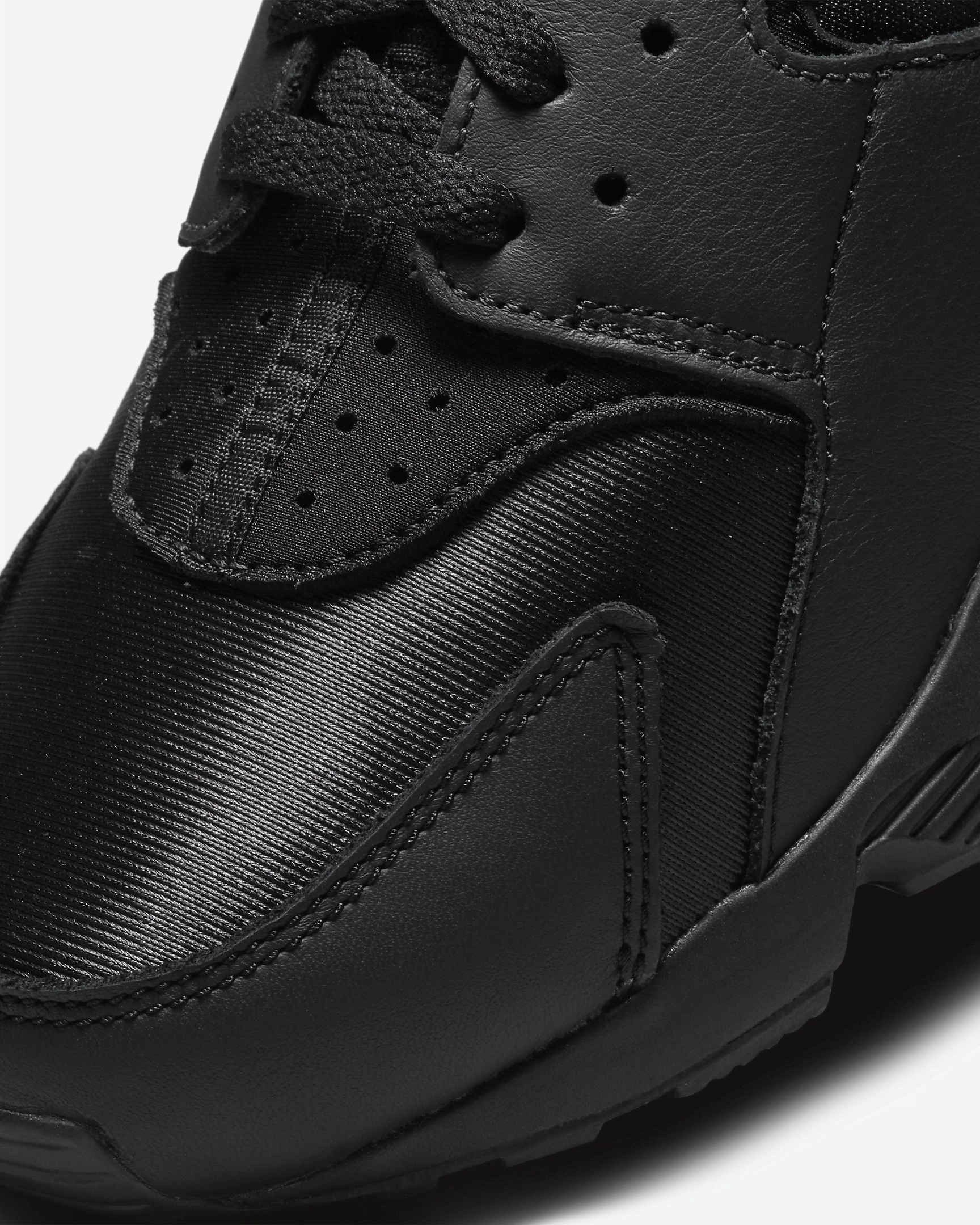 Nike Air Huarache Men's Shoes - 7