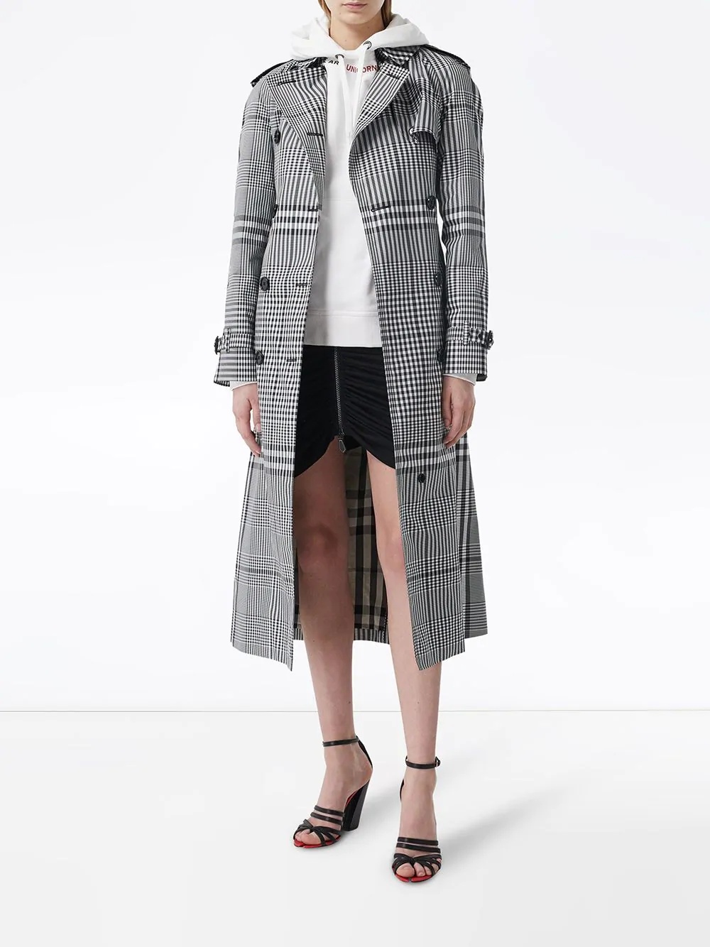 check-print trench coat - 2