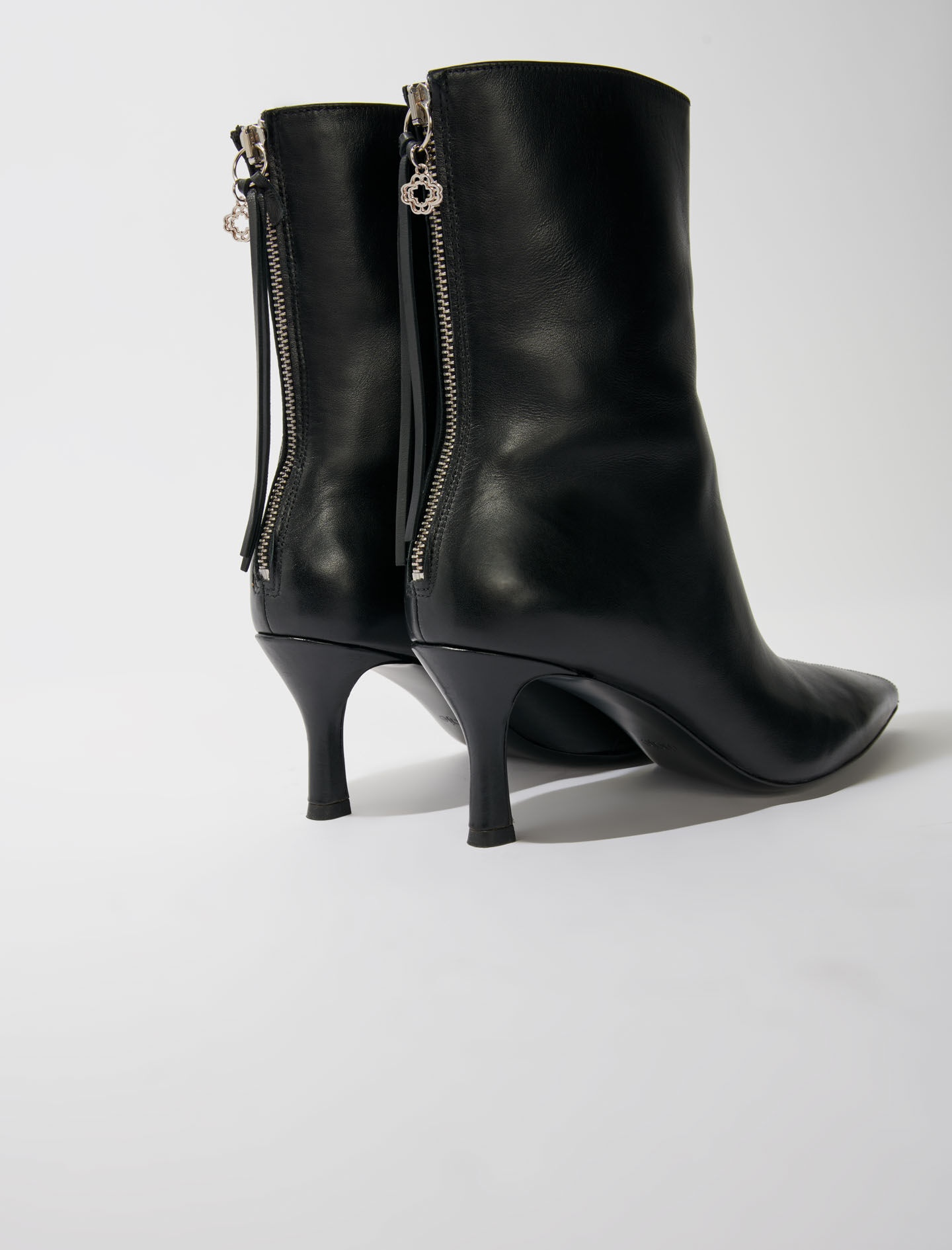 Leather ankle boots - 5