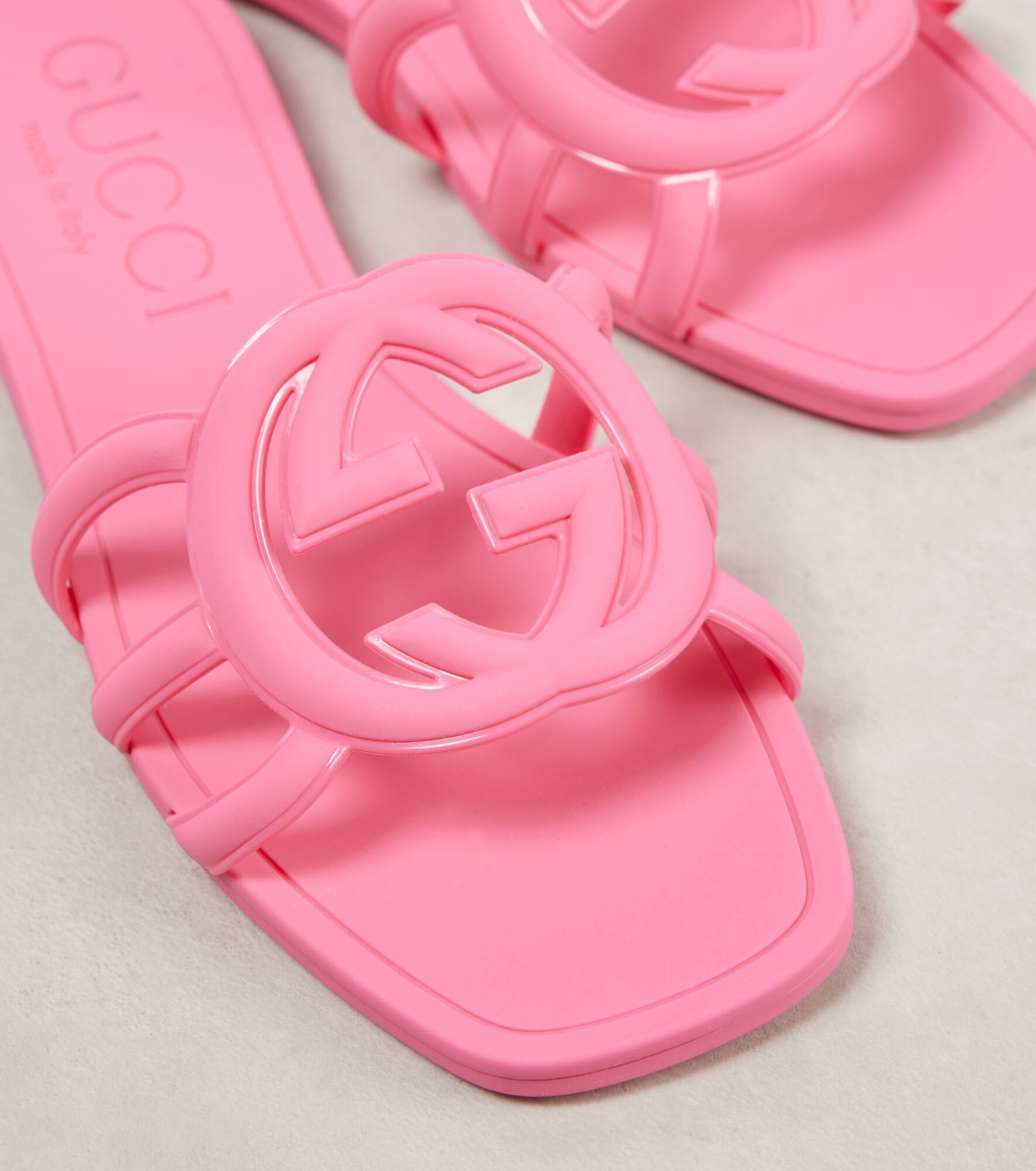 Interlocking G slides - 5