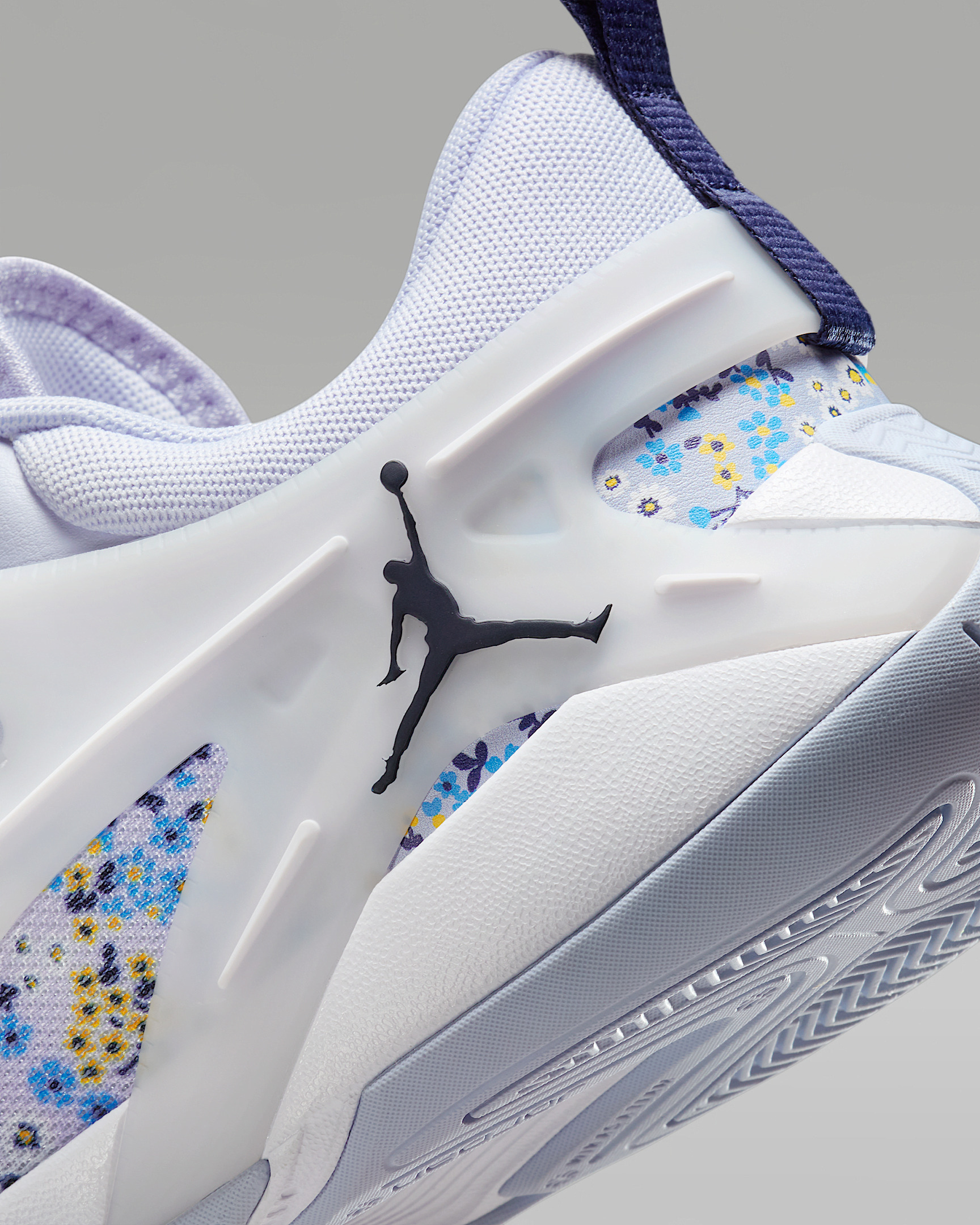 Jordan Heir Series "Mother's Day" Women's Basketball Shoes - 8