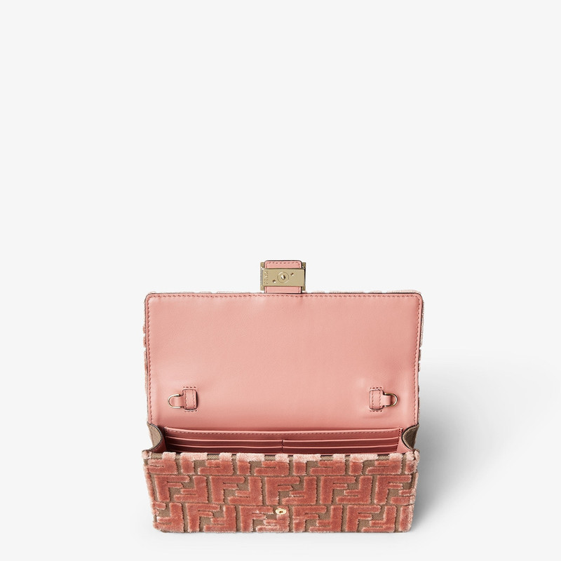 Wallet On Chain Baguette 4