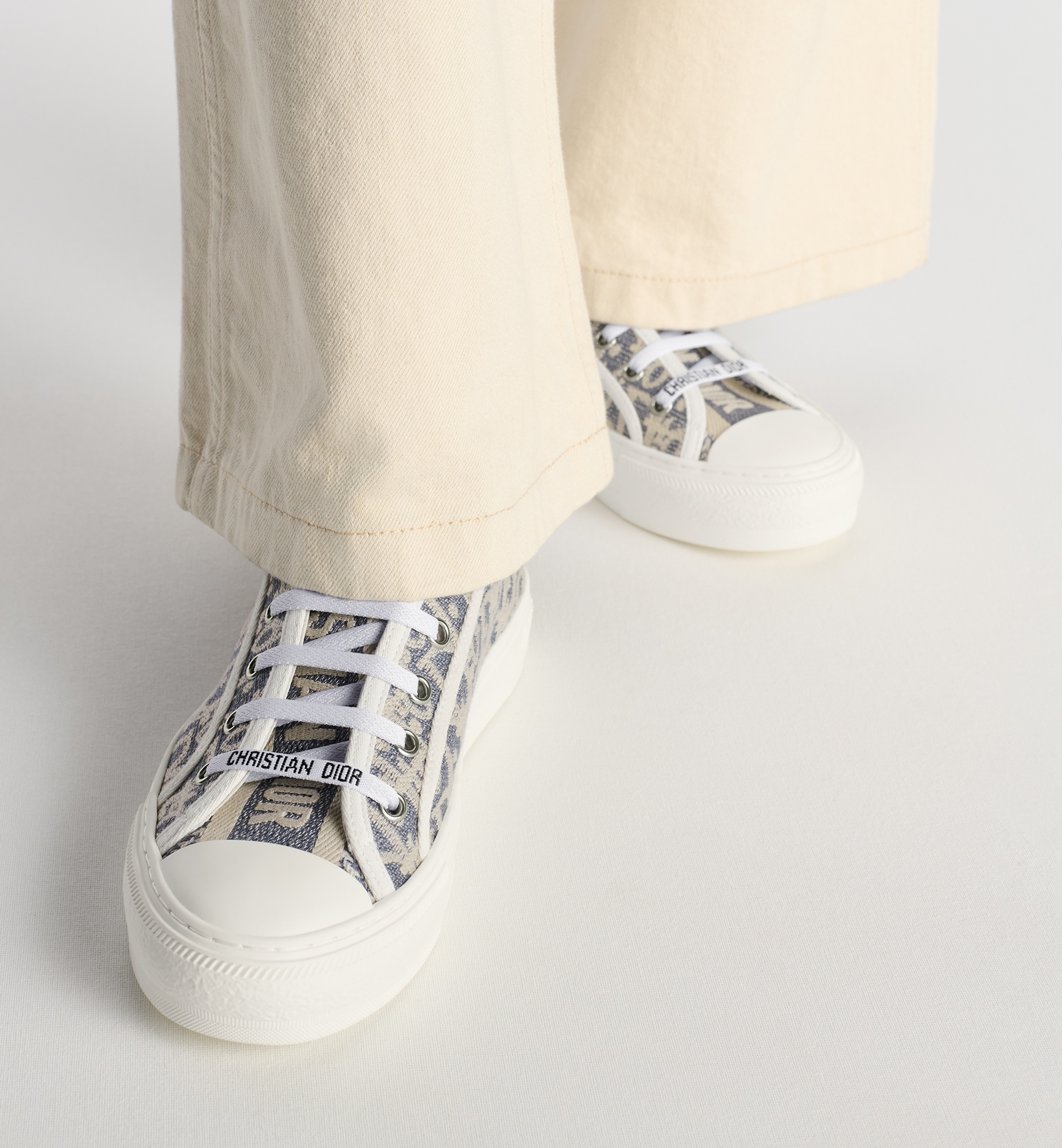 【履きやすい★】【DIOR】 Walk'n'Dior スニーカー Christian Dior Walk n Dior Logo Sneakers | eBay