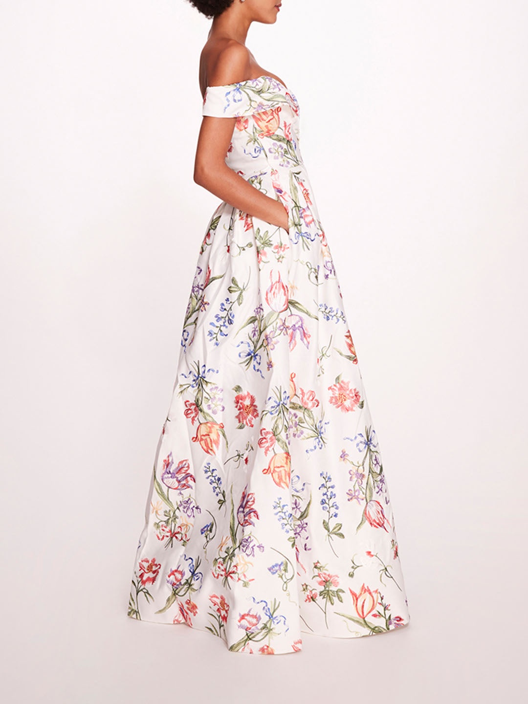 ALEX GOWN - 3
