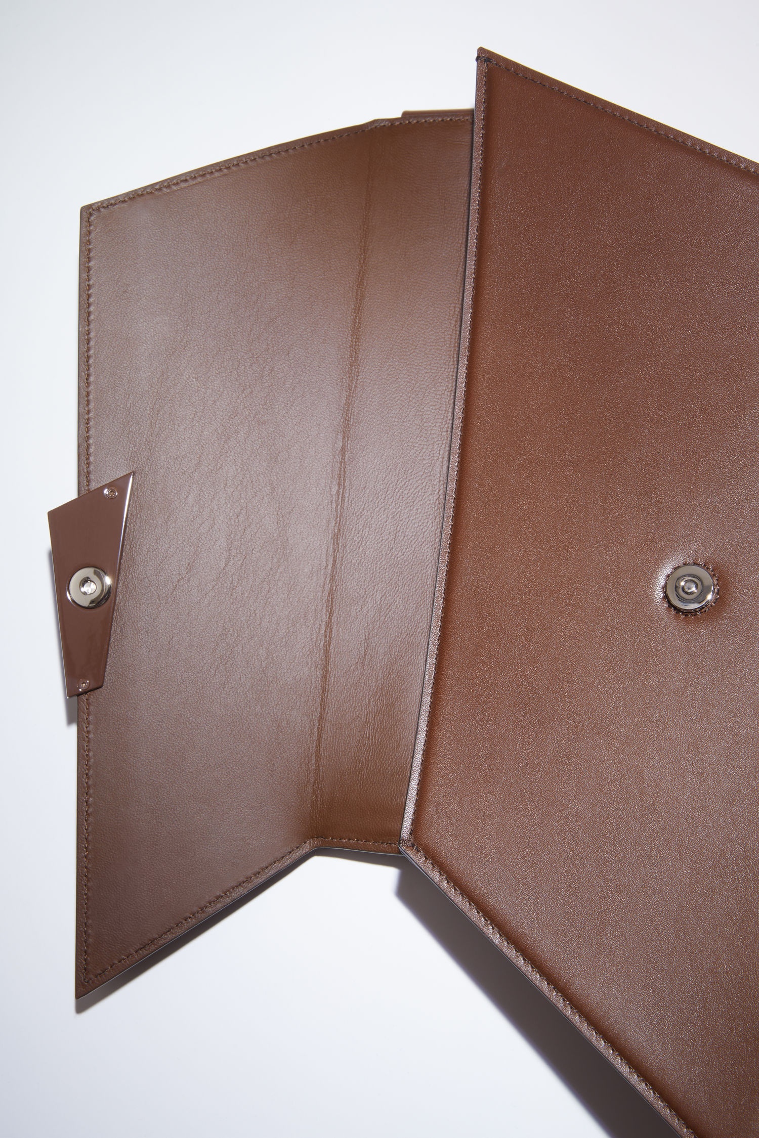 Distortion handbag - Chocolate brown - 8