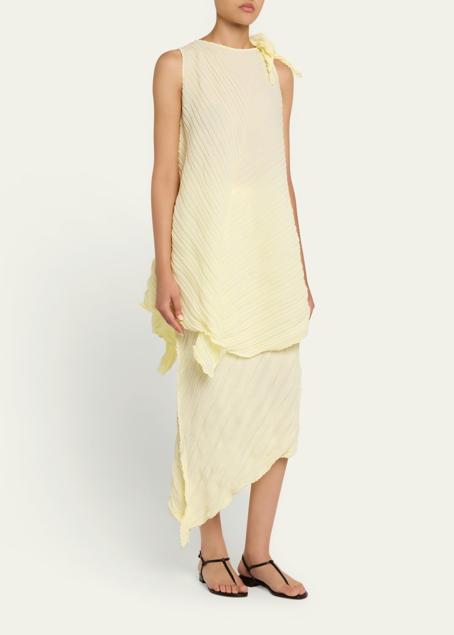 Wrinkled And Twisted Short Dress - 4