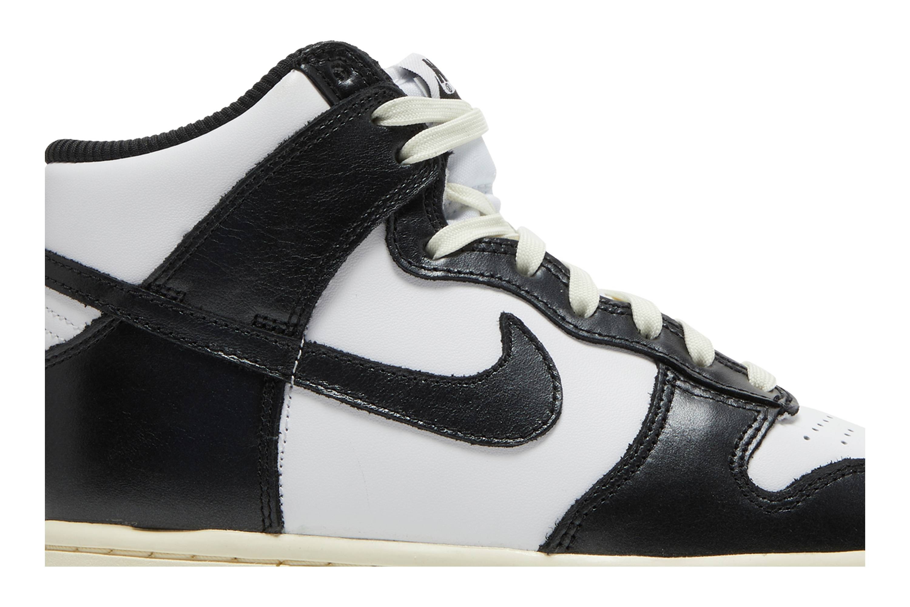 Wmns Dunk High 'Vintage Black' - 2