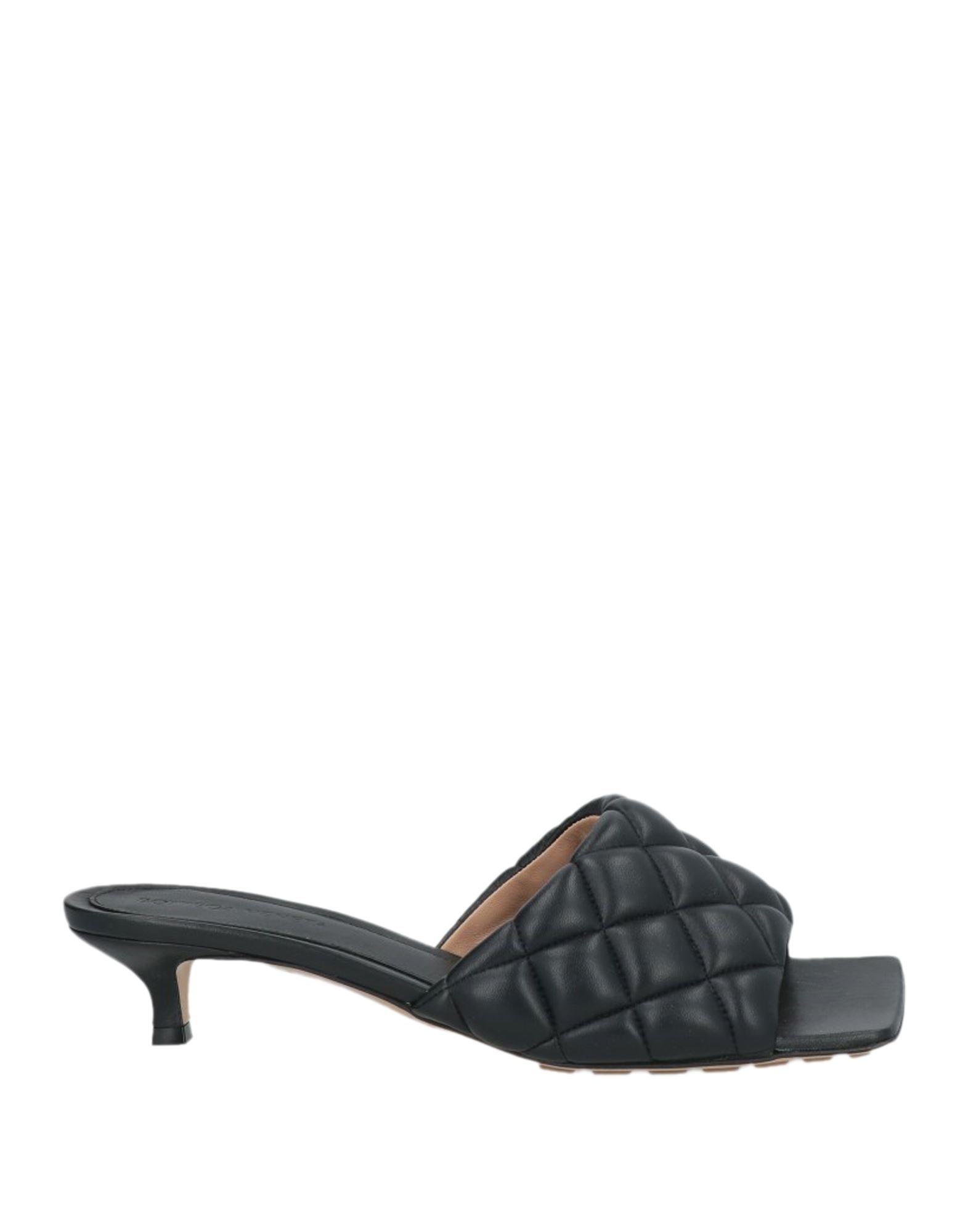 サンダル・ミュール BOTTEGA VENETA  Sandals Women Leather Black Leather mules Bottega Veneta Black size 37 IT in Leather