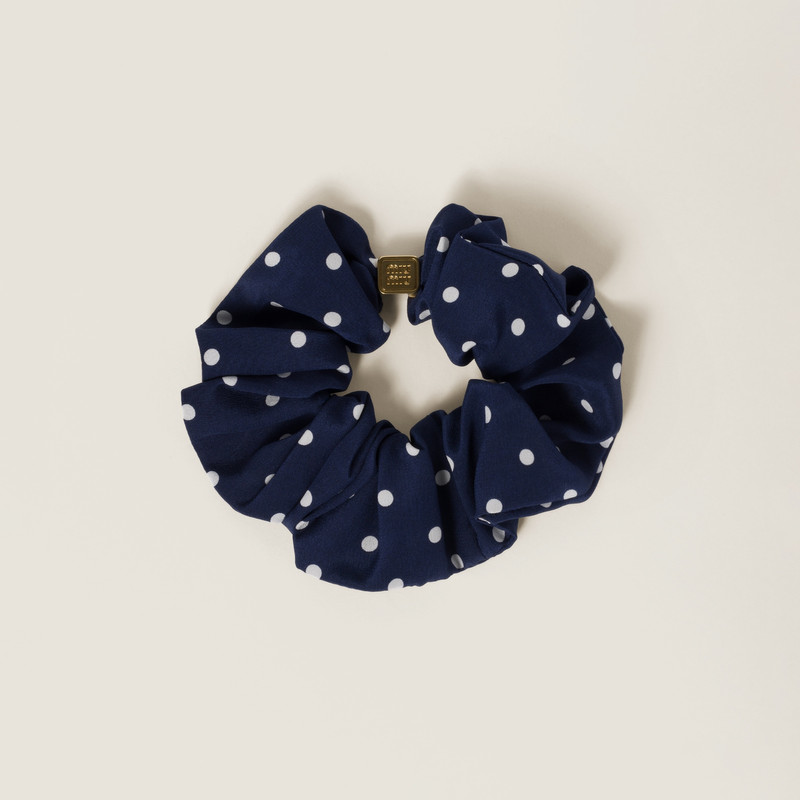 Silk scrunchie 1