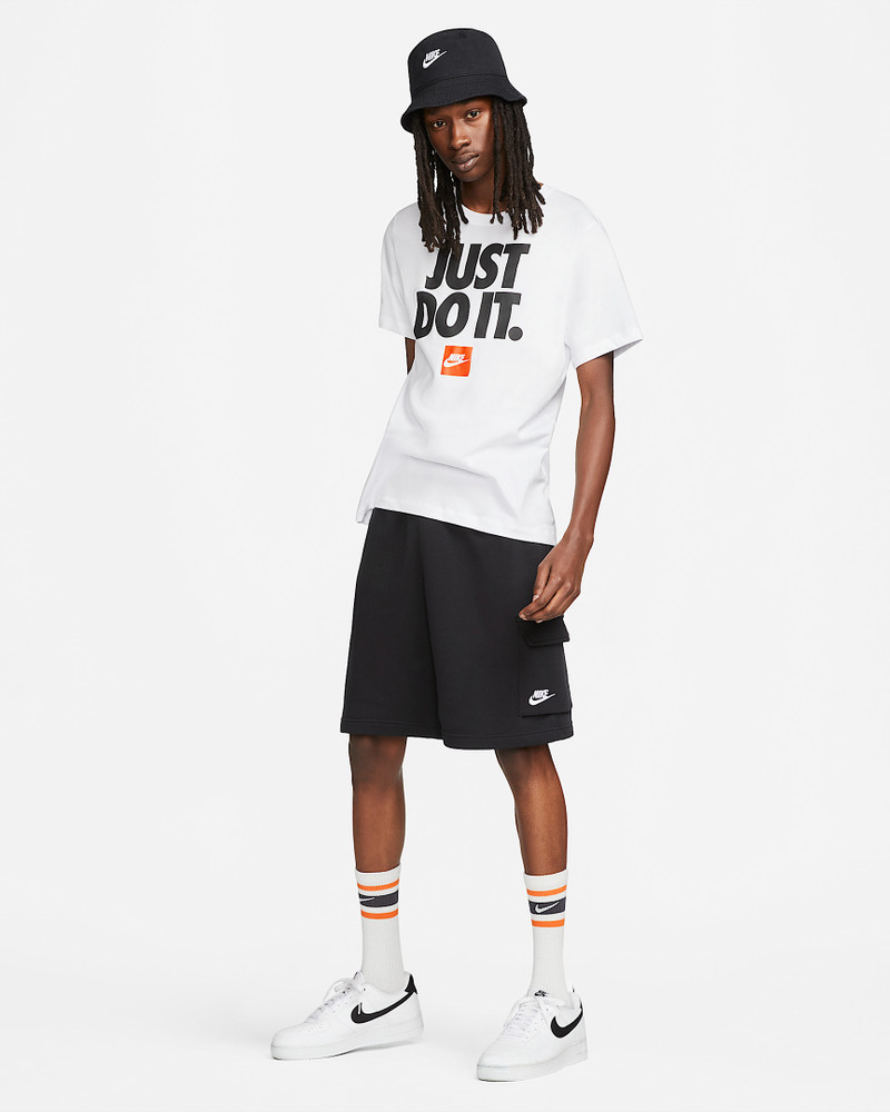 Nike Sportswear Men's T-Shirt 4