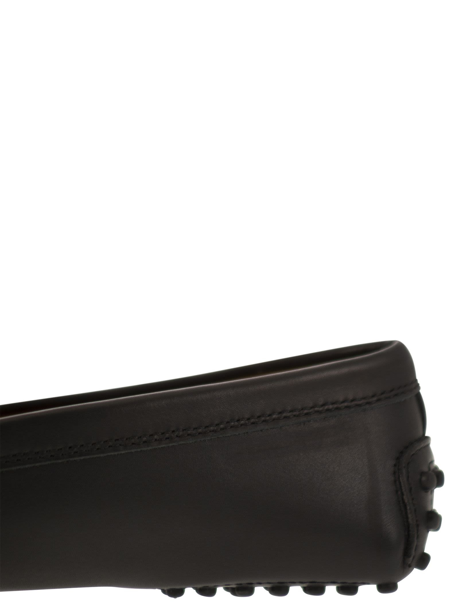Tod's Women Moccasin With Leather Chain - 7