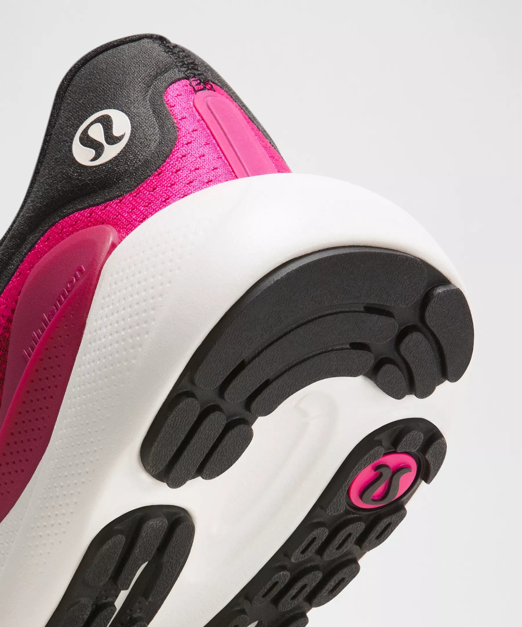 Women's Beyondfeel Running Shoe - 9