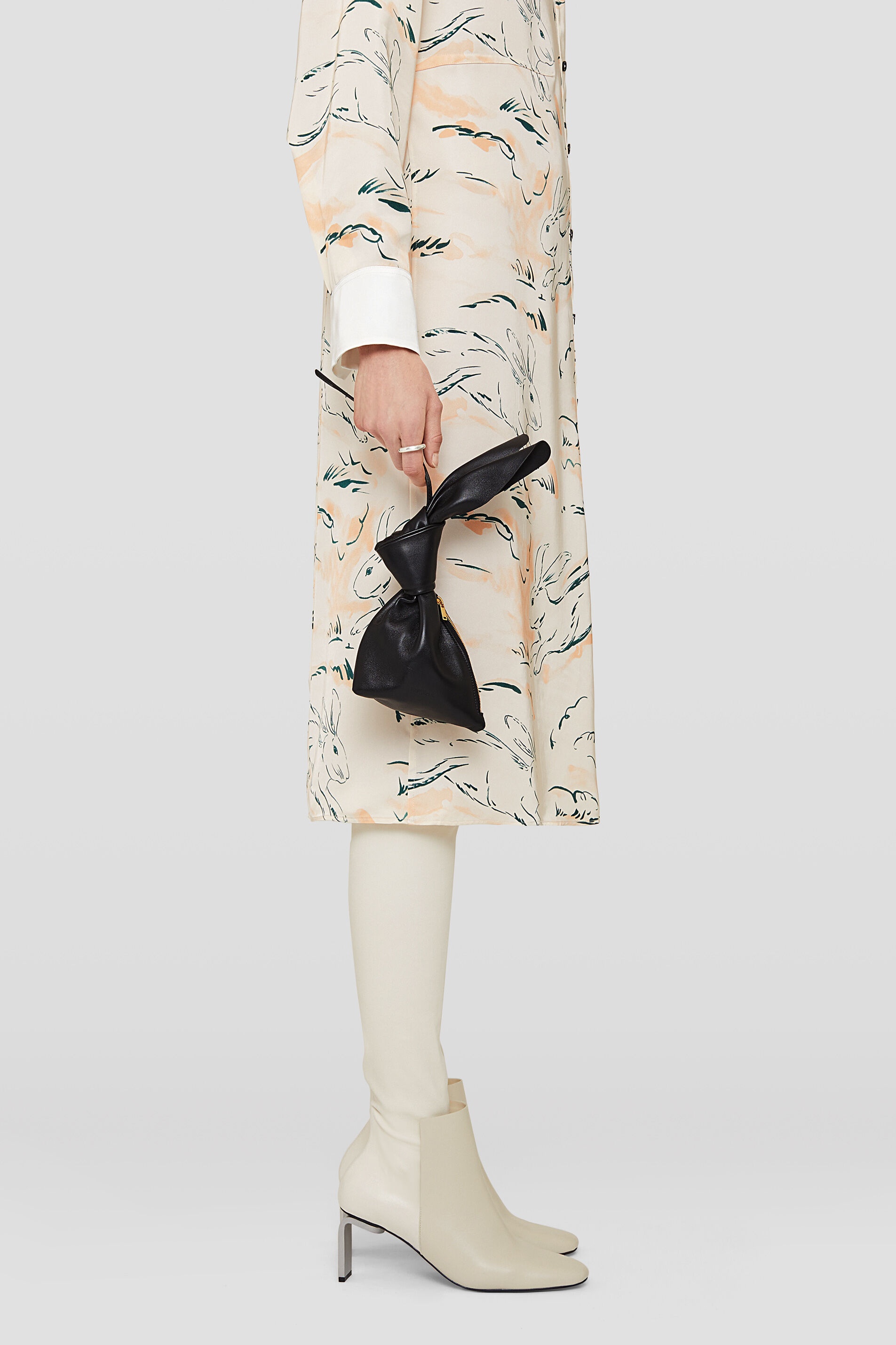 Rabbit Pouch Medium - 4