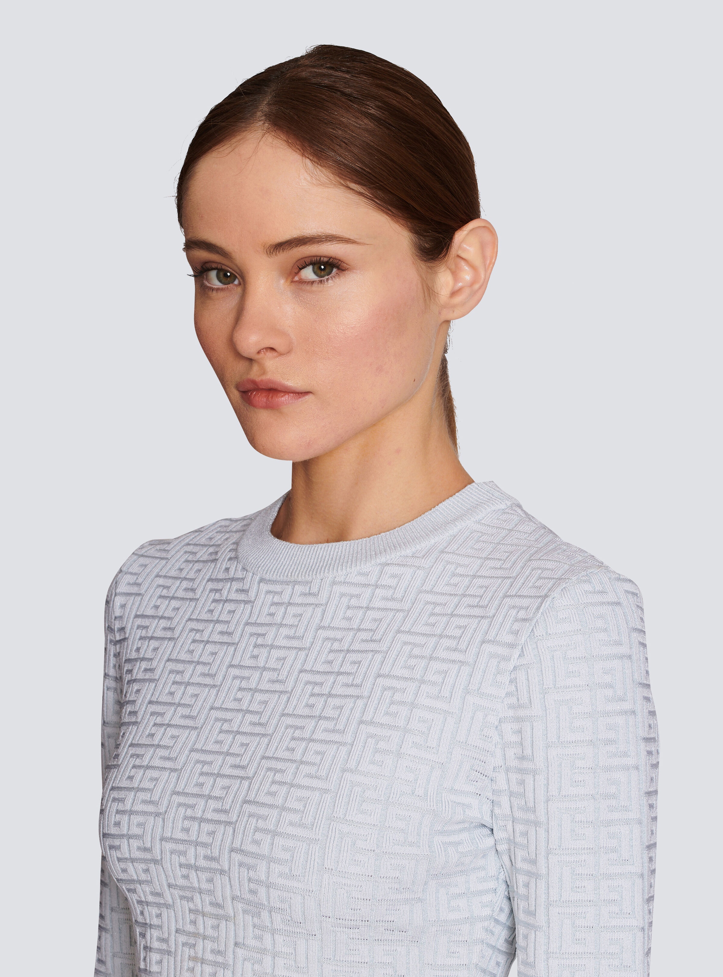Cropped knit jumper with Balmain monogram - 7