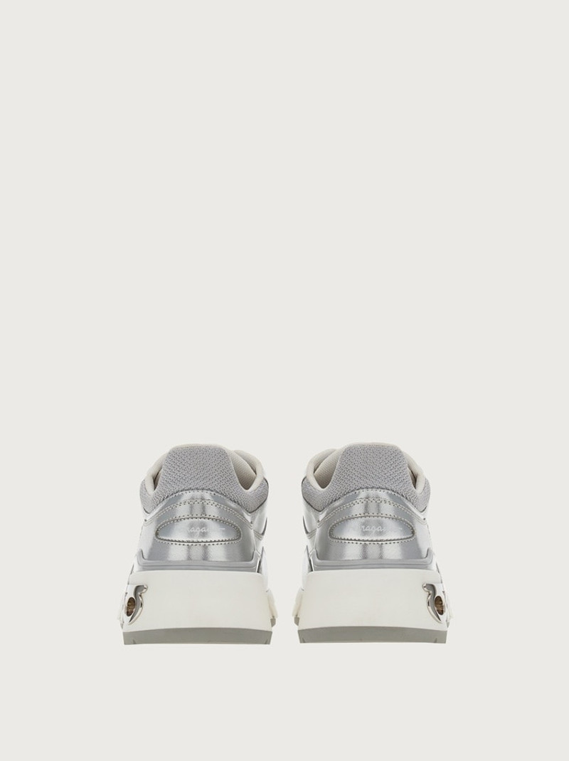 SNEAKER 4