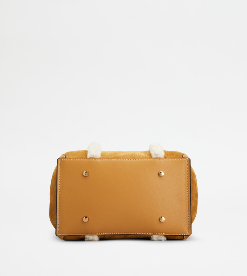 T TIMELESS SHOPPING BAG IN SUEDE MINI - BROWN, WHITE 3