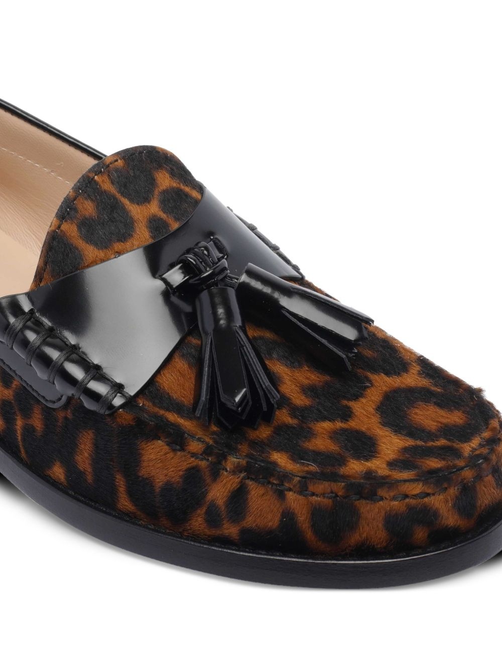 tassel-embellished leopard-print loafers - 4