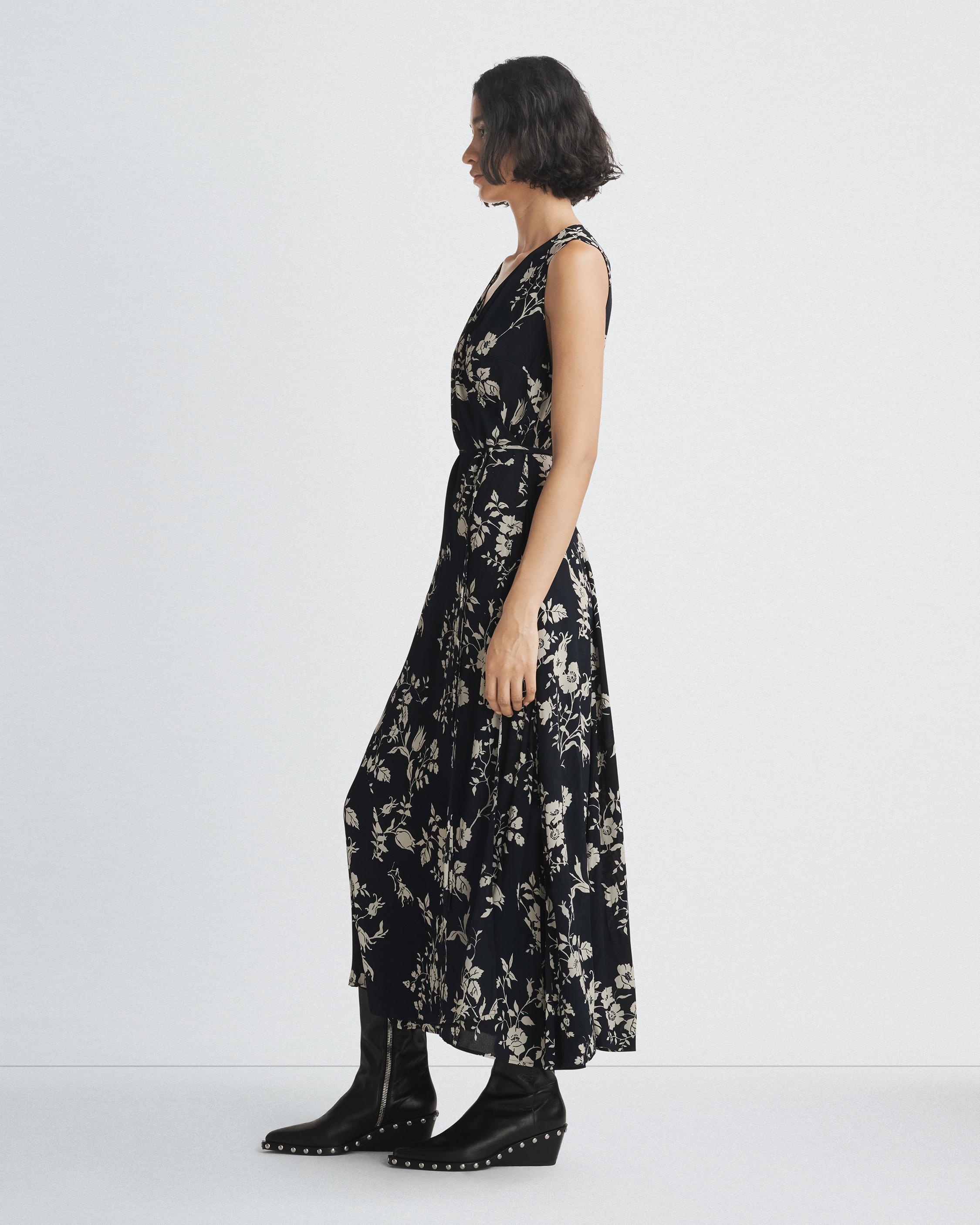 Mabel Georgette Dress
Maxi Dress - 4