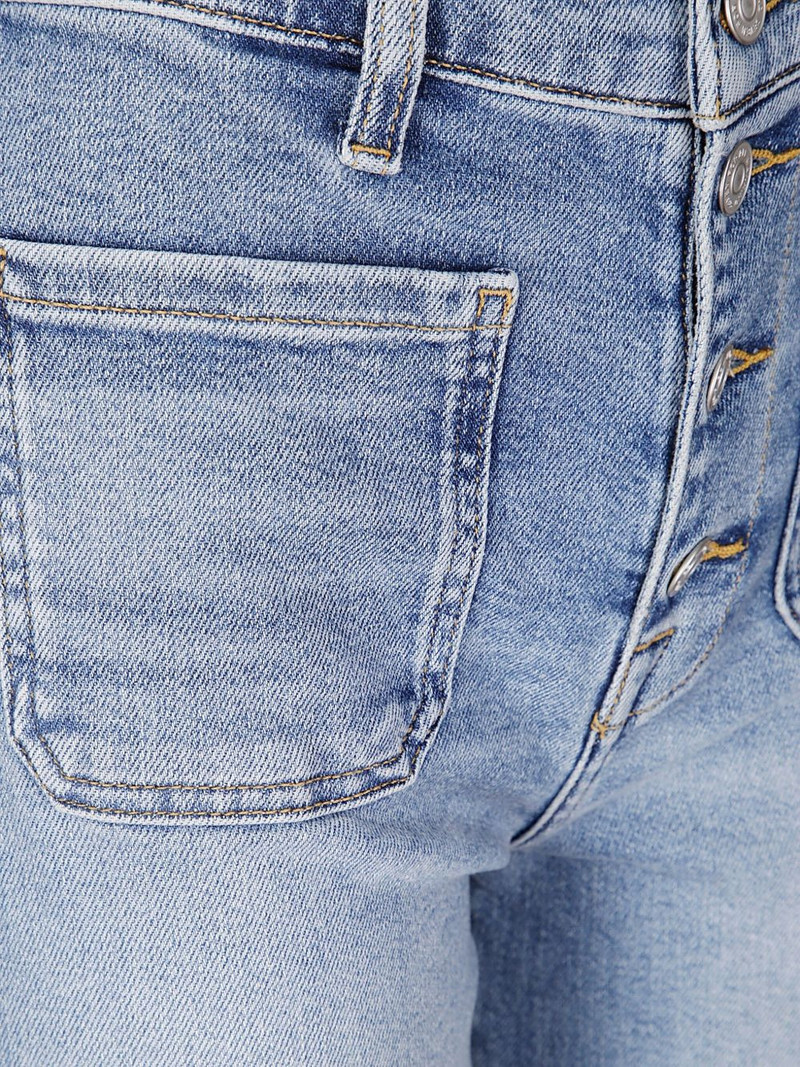 straight-leg jeans 3