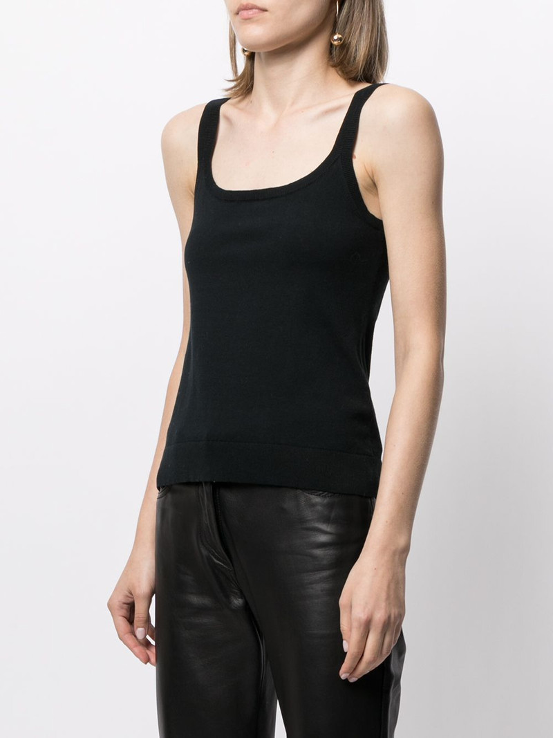 scoop neck tank 3