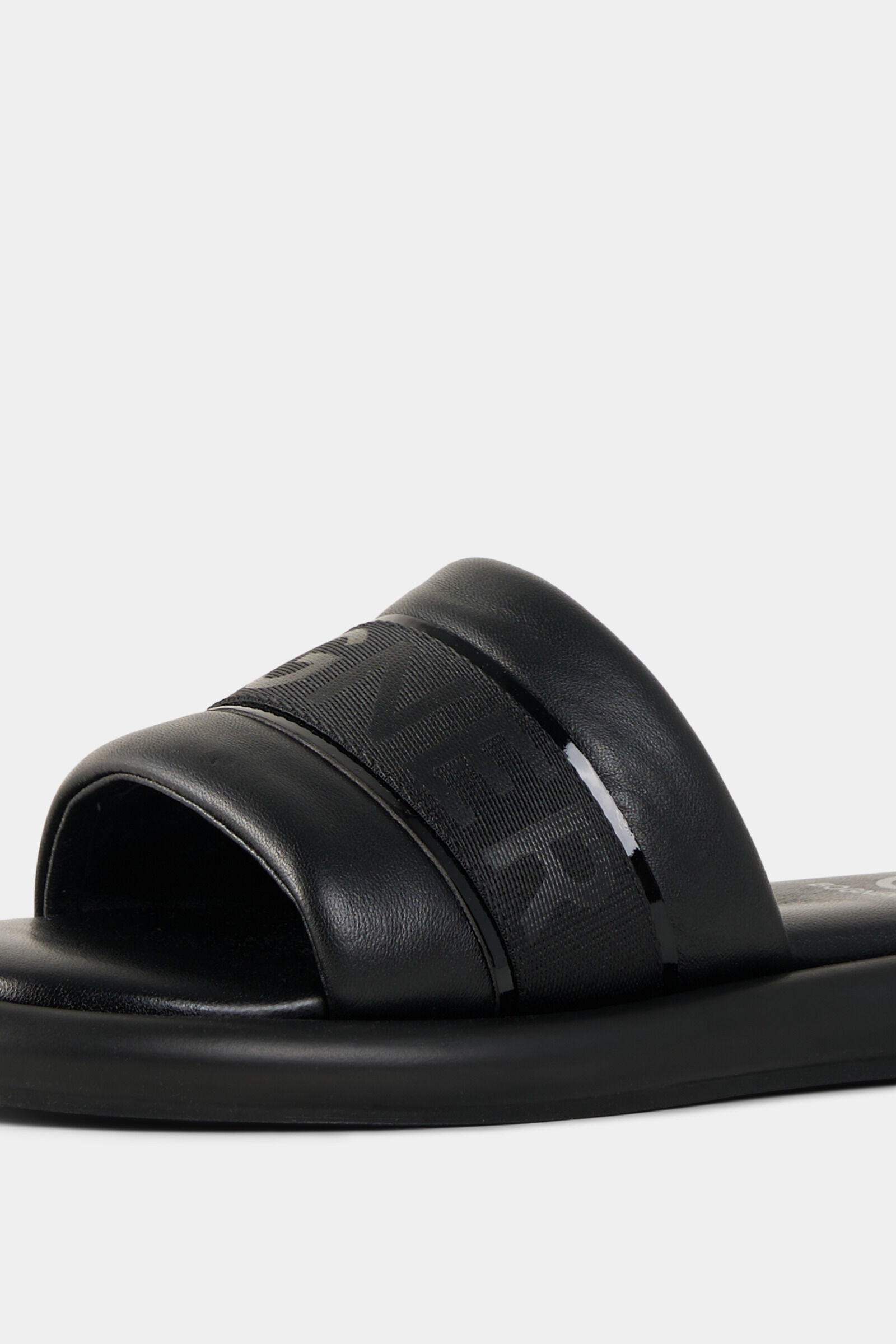 Portofino sandals in Black - 7