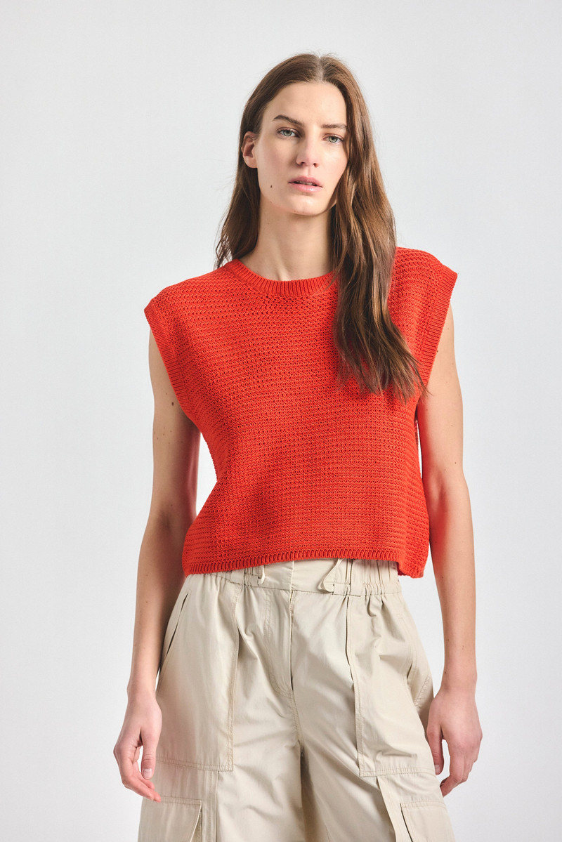 VIVIENNE SLEEVELESS SWEATER 1