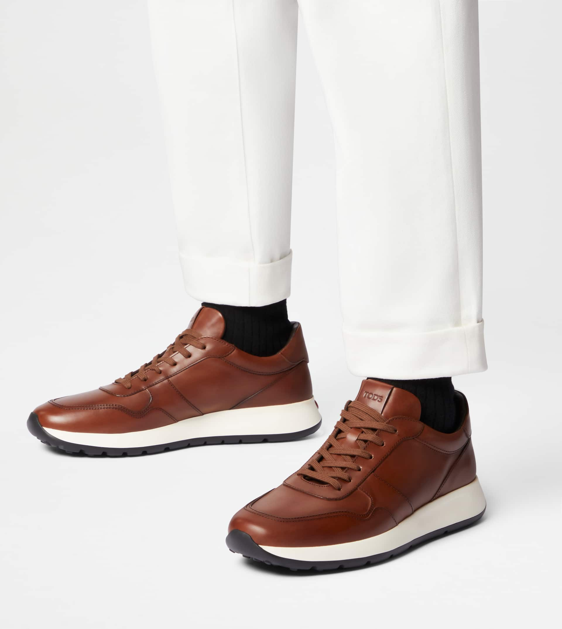 SNEAKERS IN LEATHER - BROWN - 6
