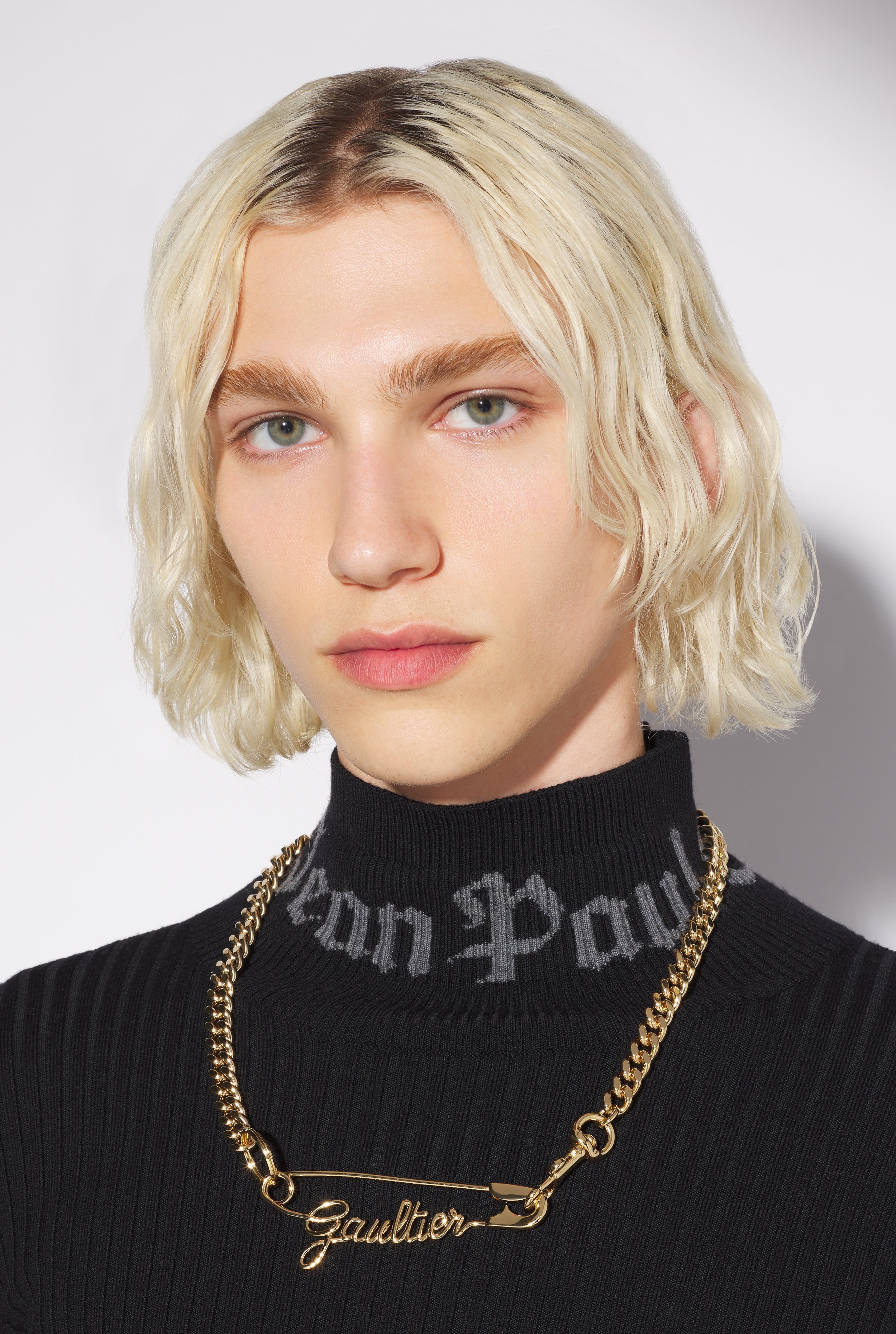 THE GOLD-TONE GAULTIER SAFETY PIN NECKLACE - 2