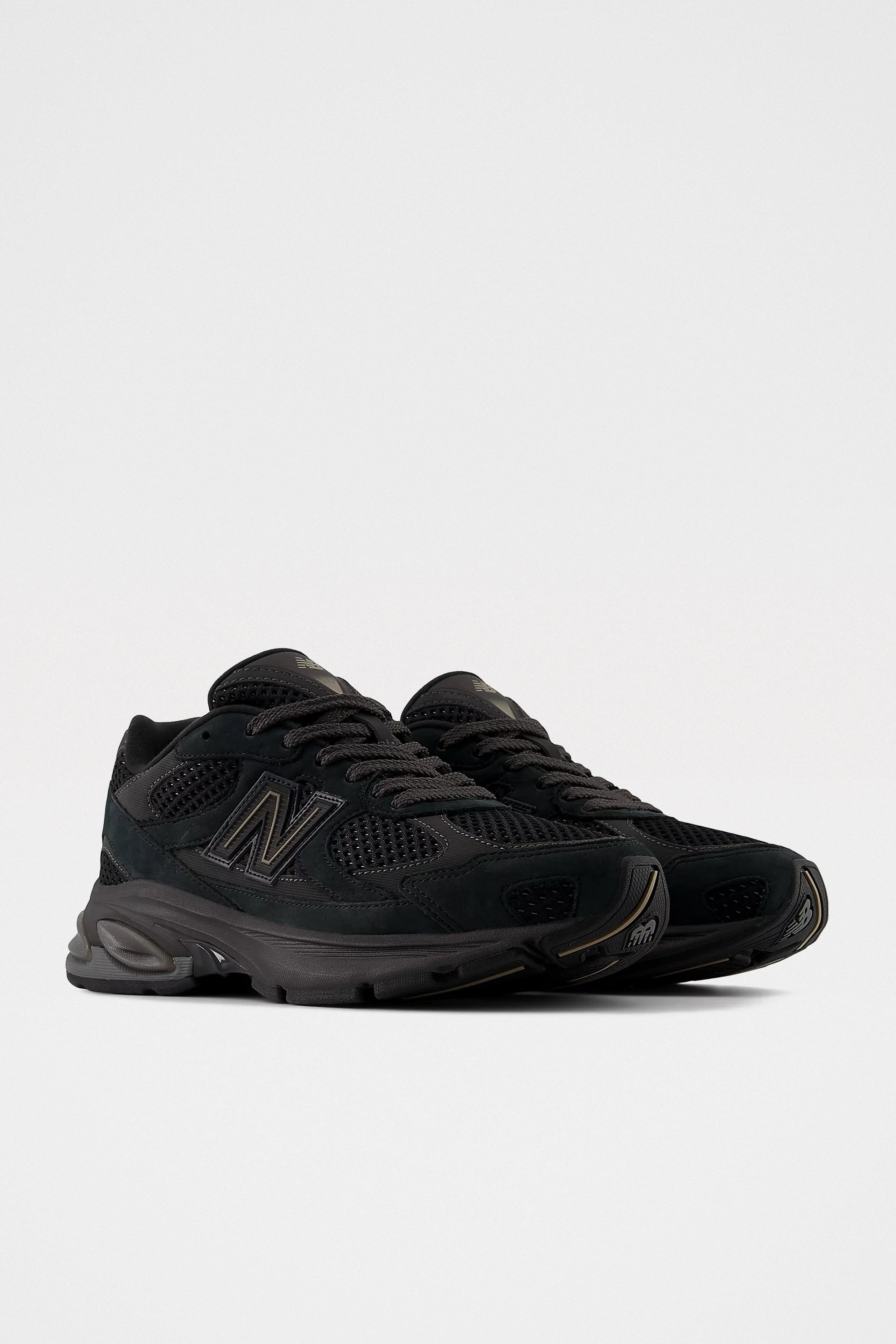 NEW BALANCE 2010 BLACK / BLACK CEMENT - 3