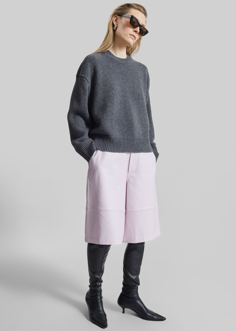 Olivia Leather Bermuda Shorts - Faded Pink 7
