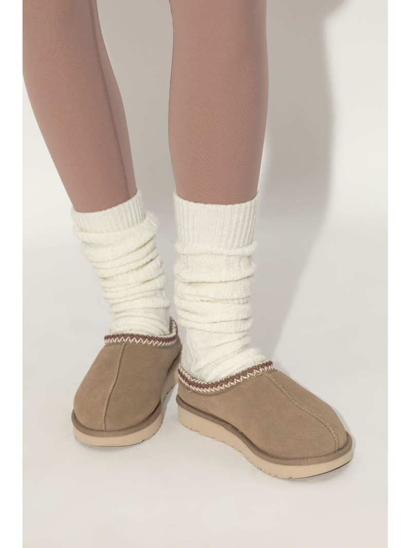 UGG Tazz slippers outlook