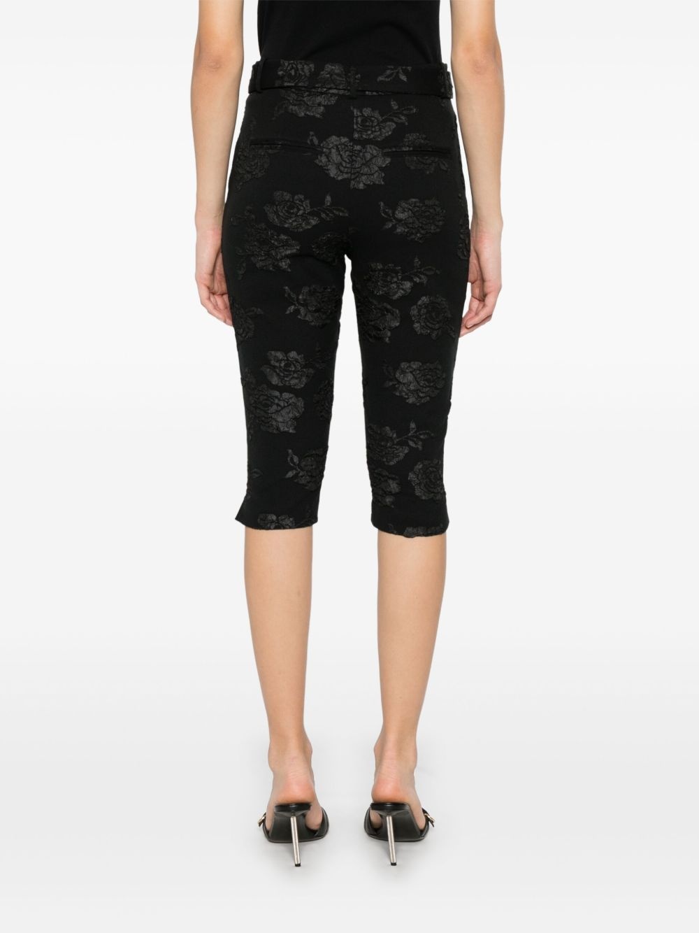 floral-jacquard capri trousers - 4