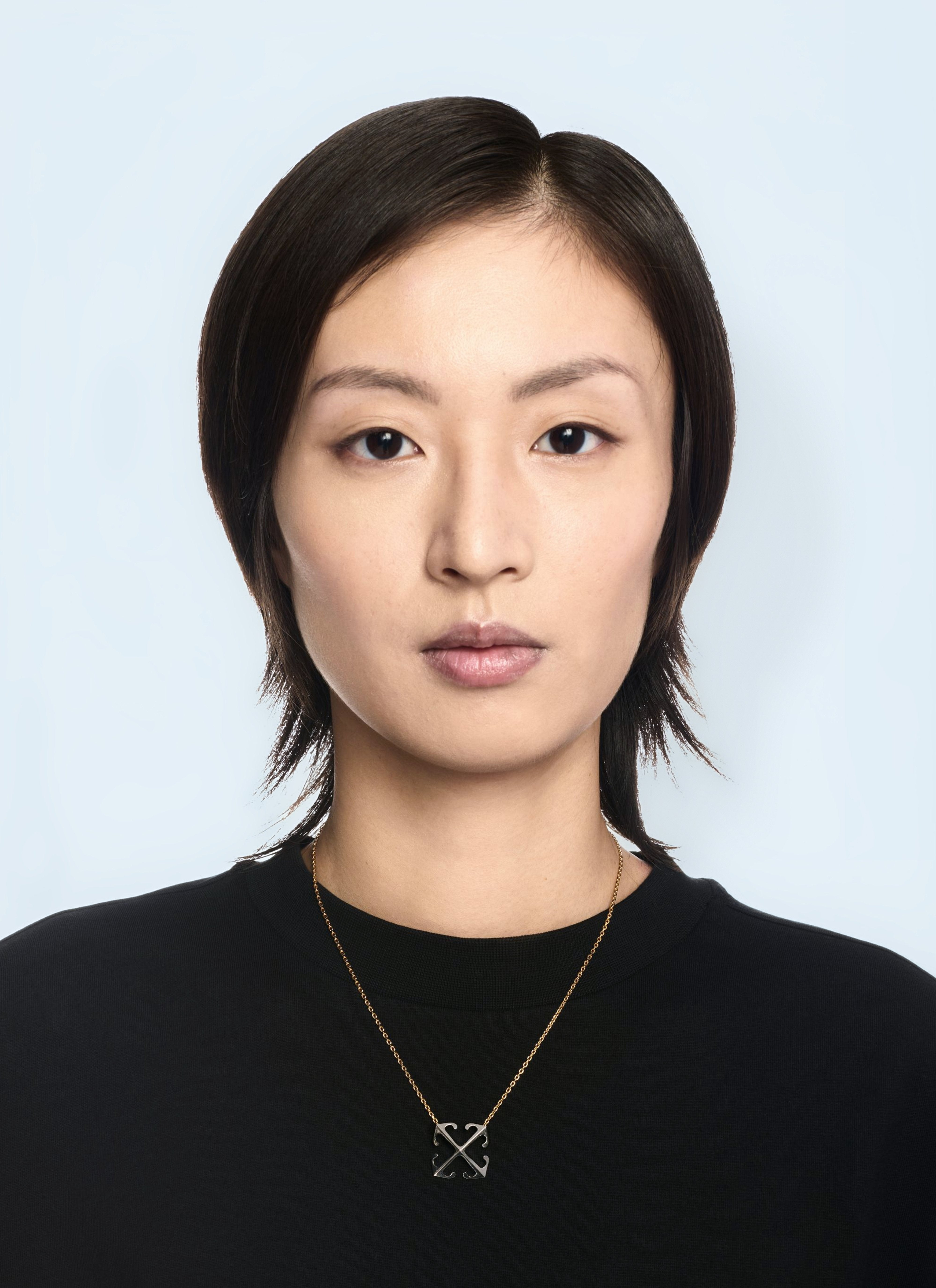 Off White Women Arrow Pendant Necklace - 2