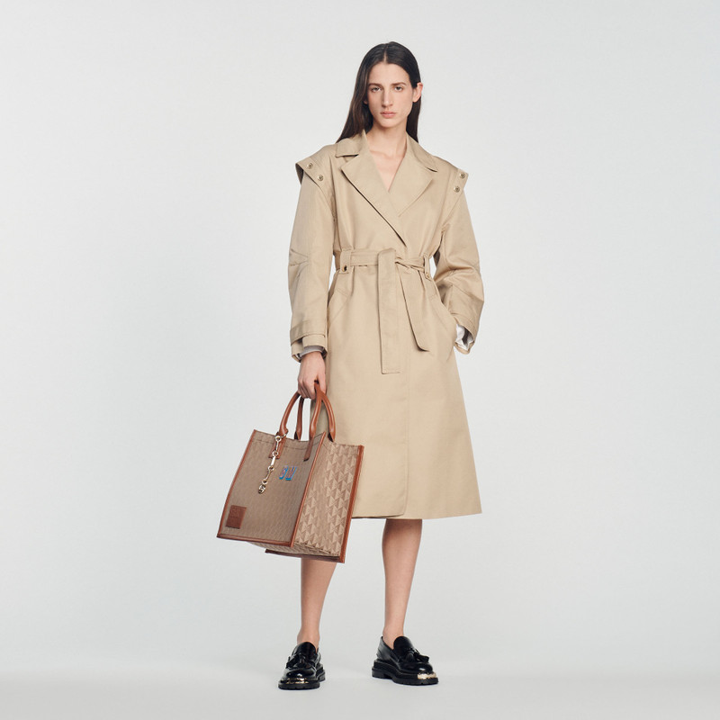 Sandro Trench coat with a wide collar outlook