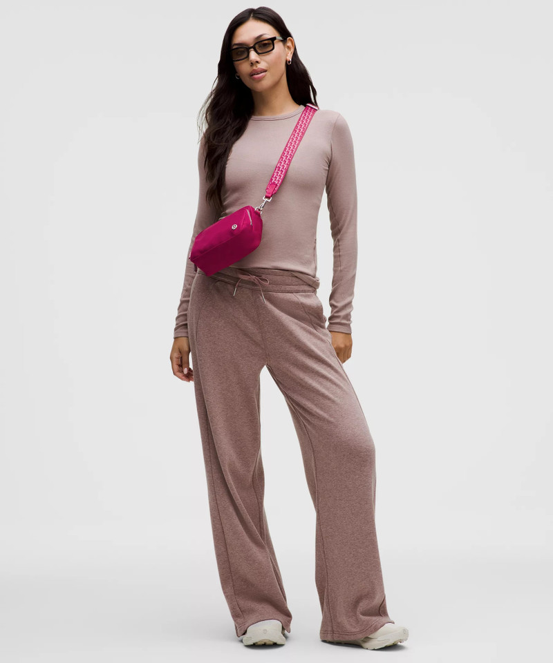 lululemon Everywhere Crossbody Bag 2L *L Monogram Metallic outlook