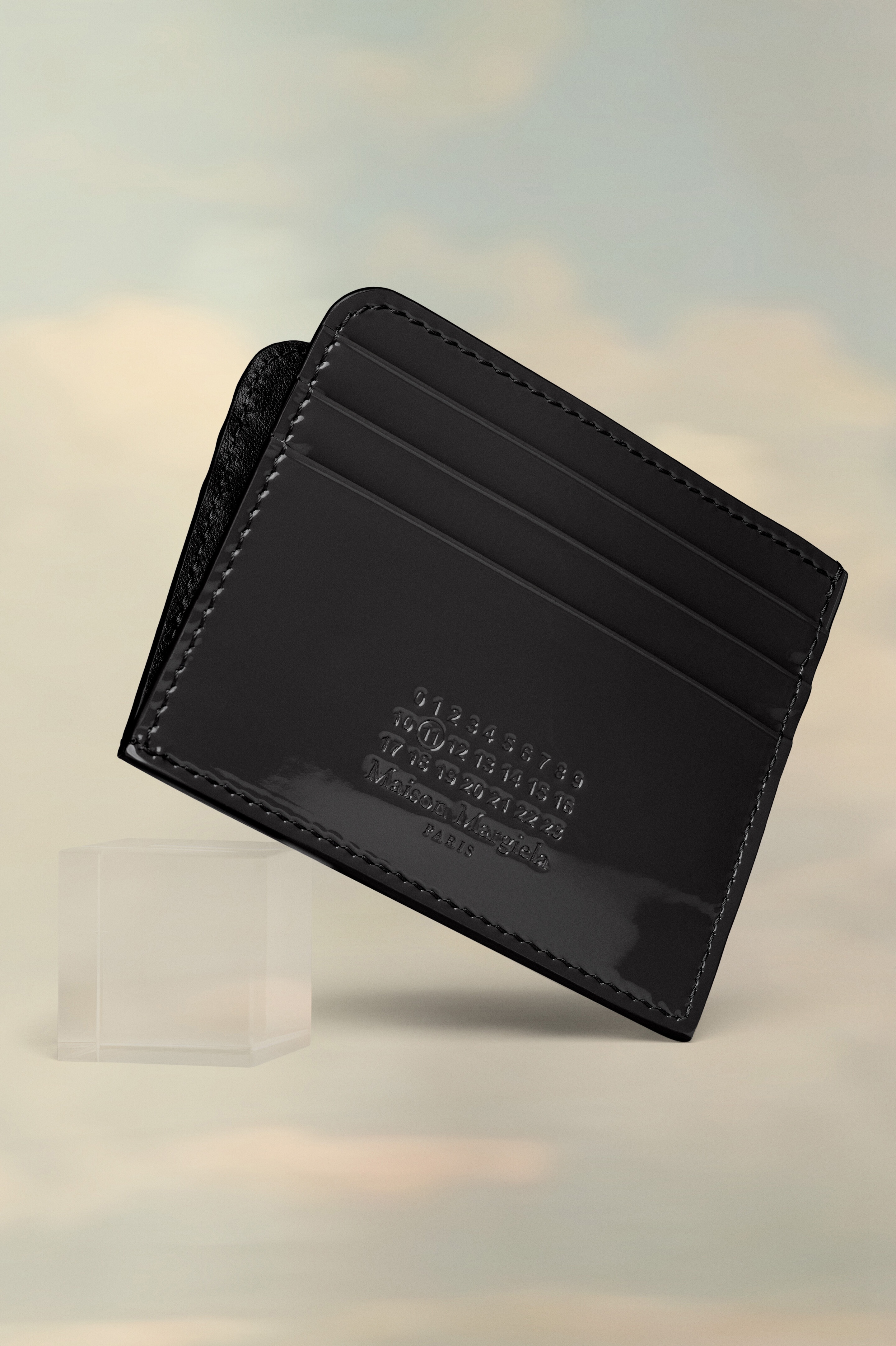 Vernice Logo Cardholder - 3