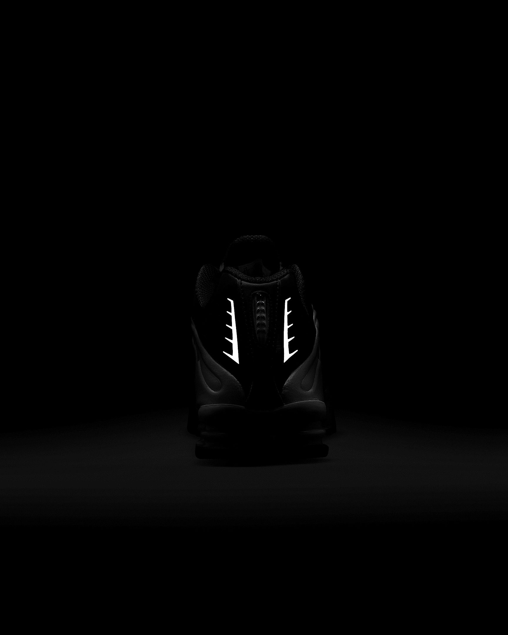 Nike Shox R4 Men's Shoes - 10